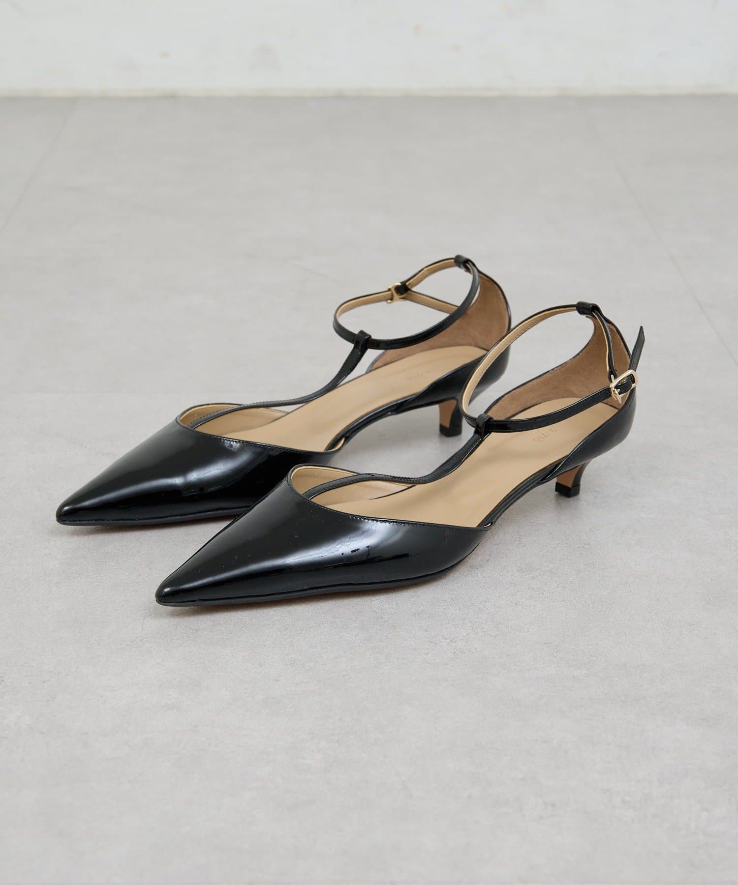 GALLARDAGALANTE(ガリャルダガランテ) 【オケージョン対応】【2.718】Tストラップパンプス