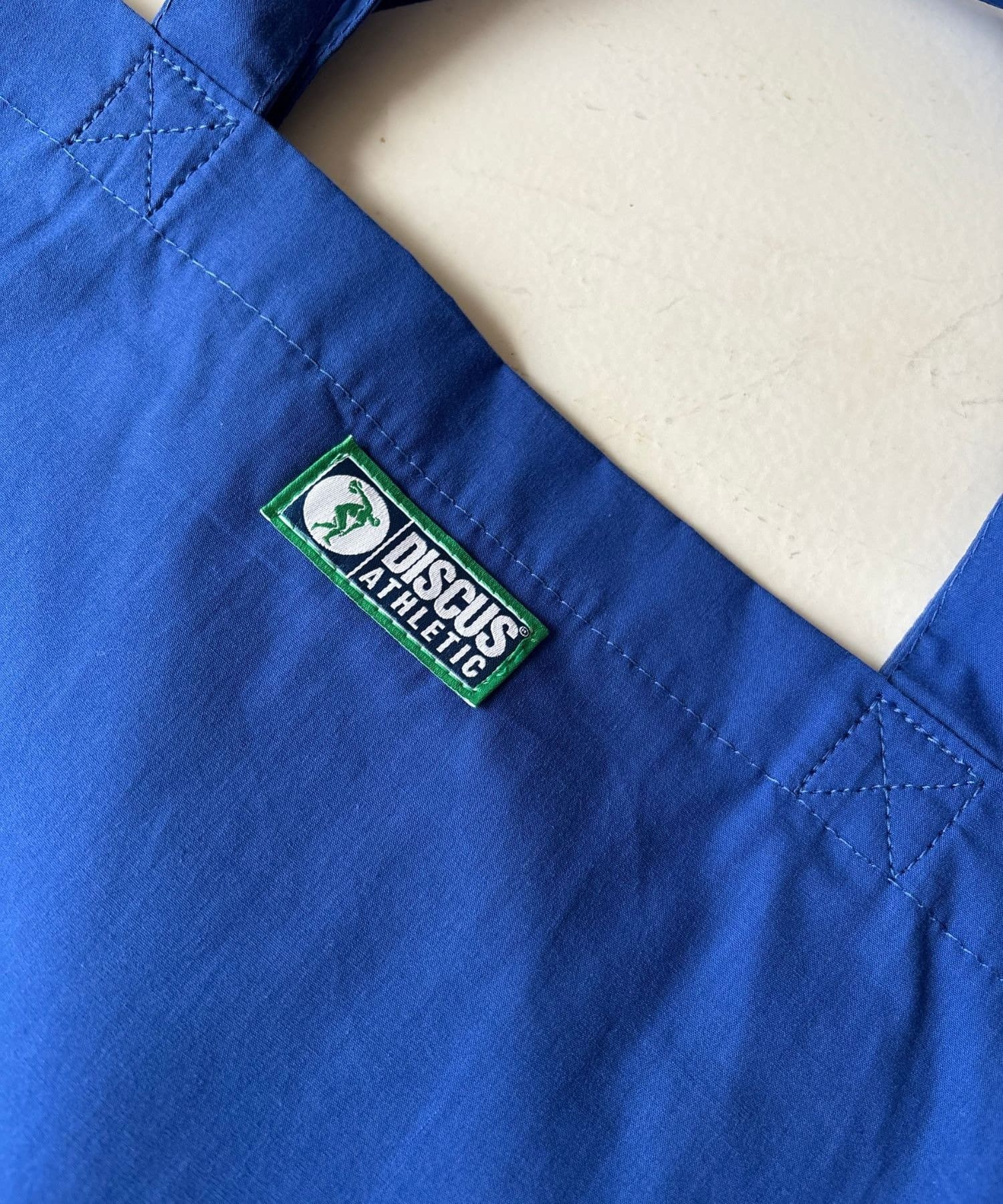 LOCUST(ローカスト) 【DISCUS】ロゴトート