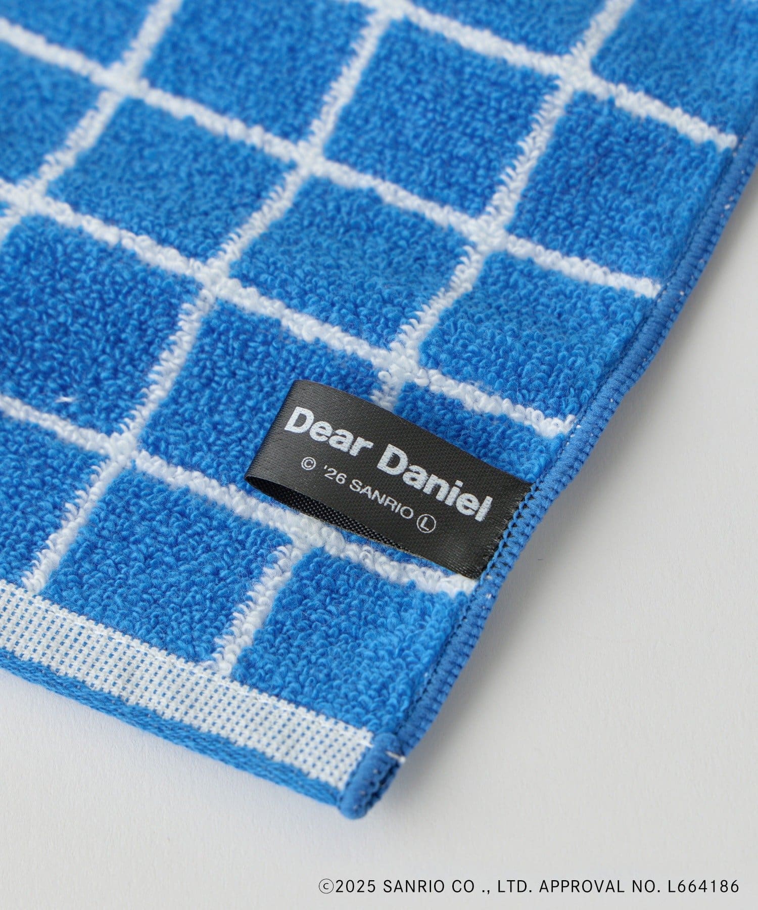 BIRTHDAY BAR(バースデイバー) 【Sanrio characters】刺繍チェックタオルハンカチ