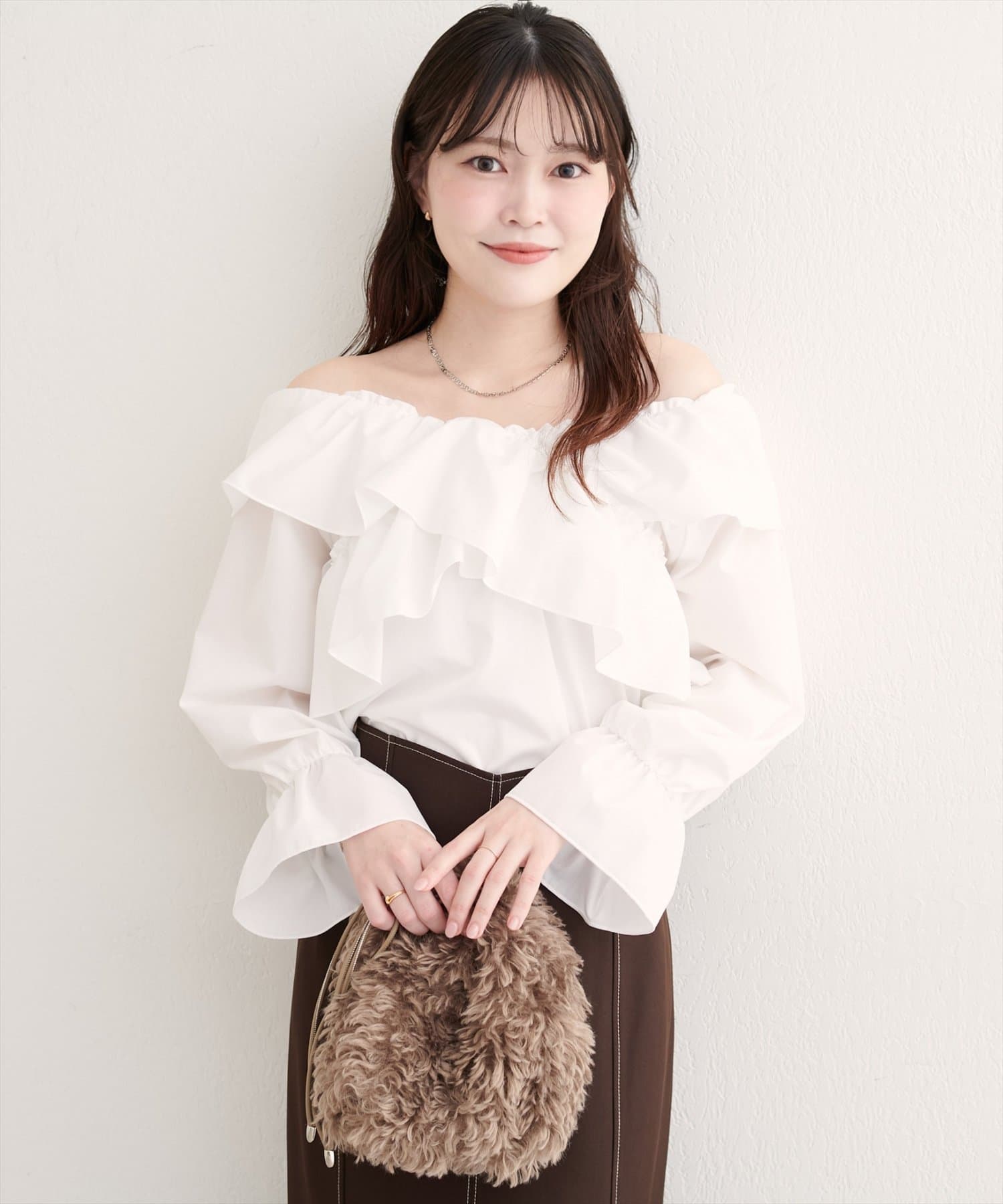 natural couture(ナチュラルクチュール) 【WEB限定】クロスフリルデザインブラウス