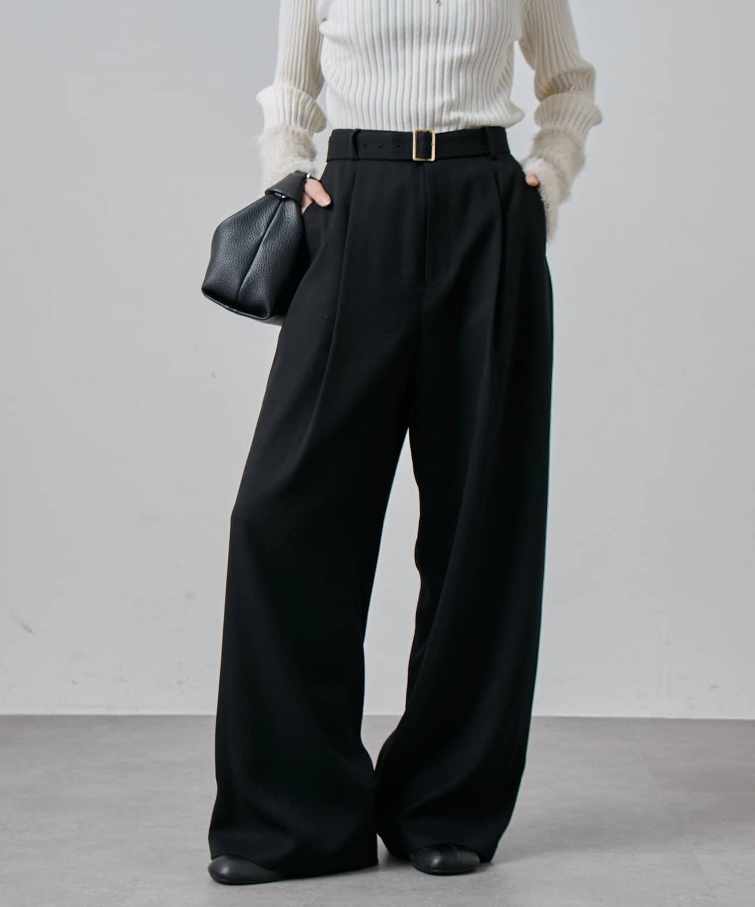 Lui's(ルイス) ウールライクベルト付きタックワイドパンツ