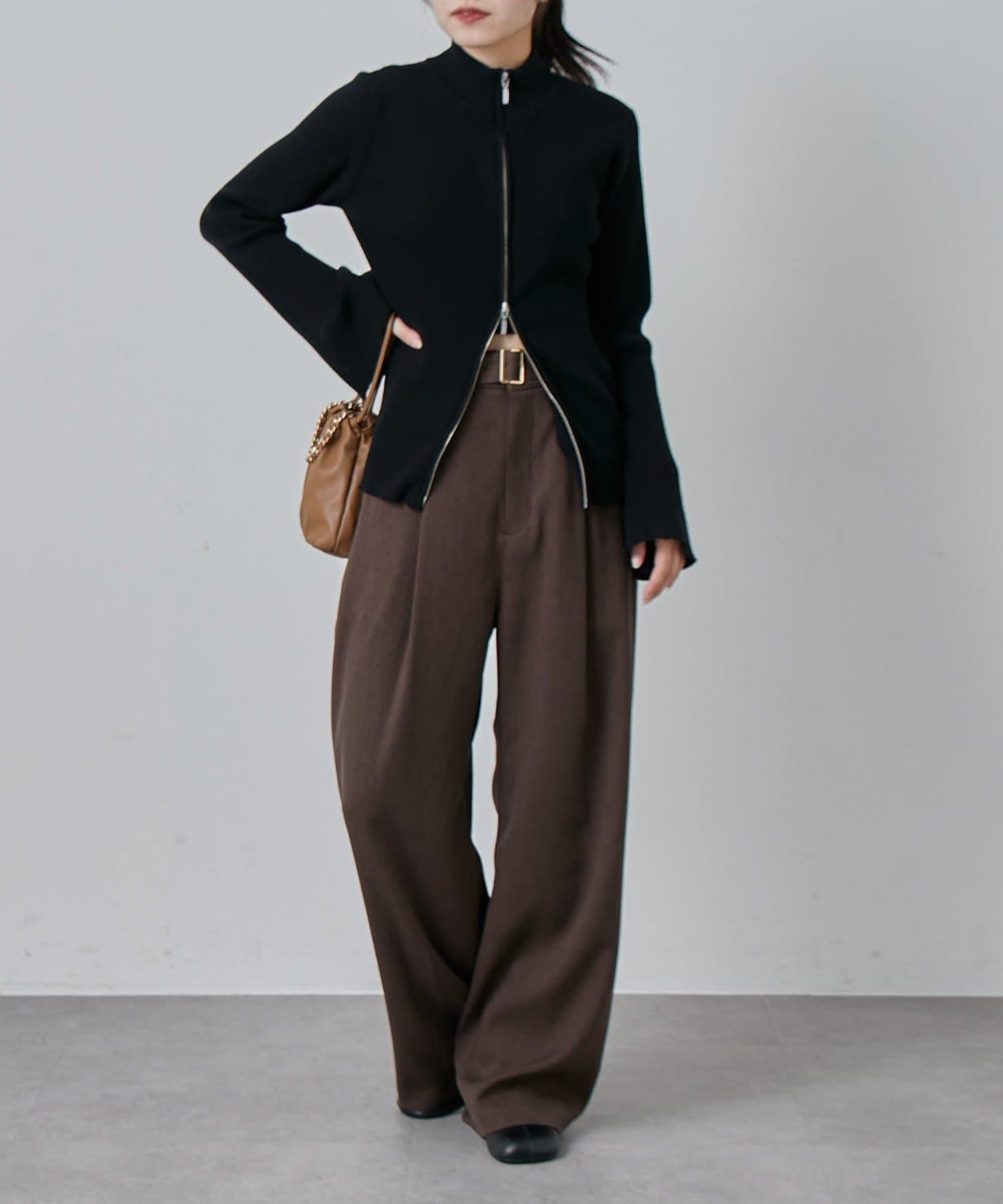 Lui's(ルイス) ウールライクベルト付きタックワイドパンツ