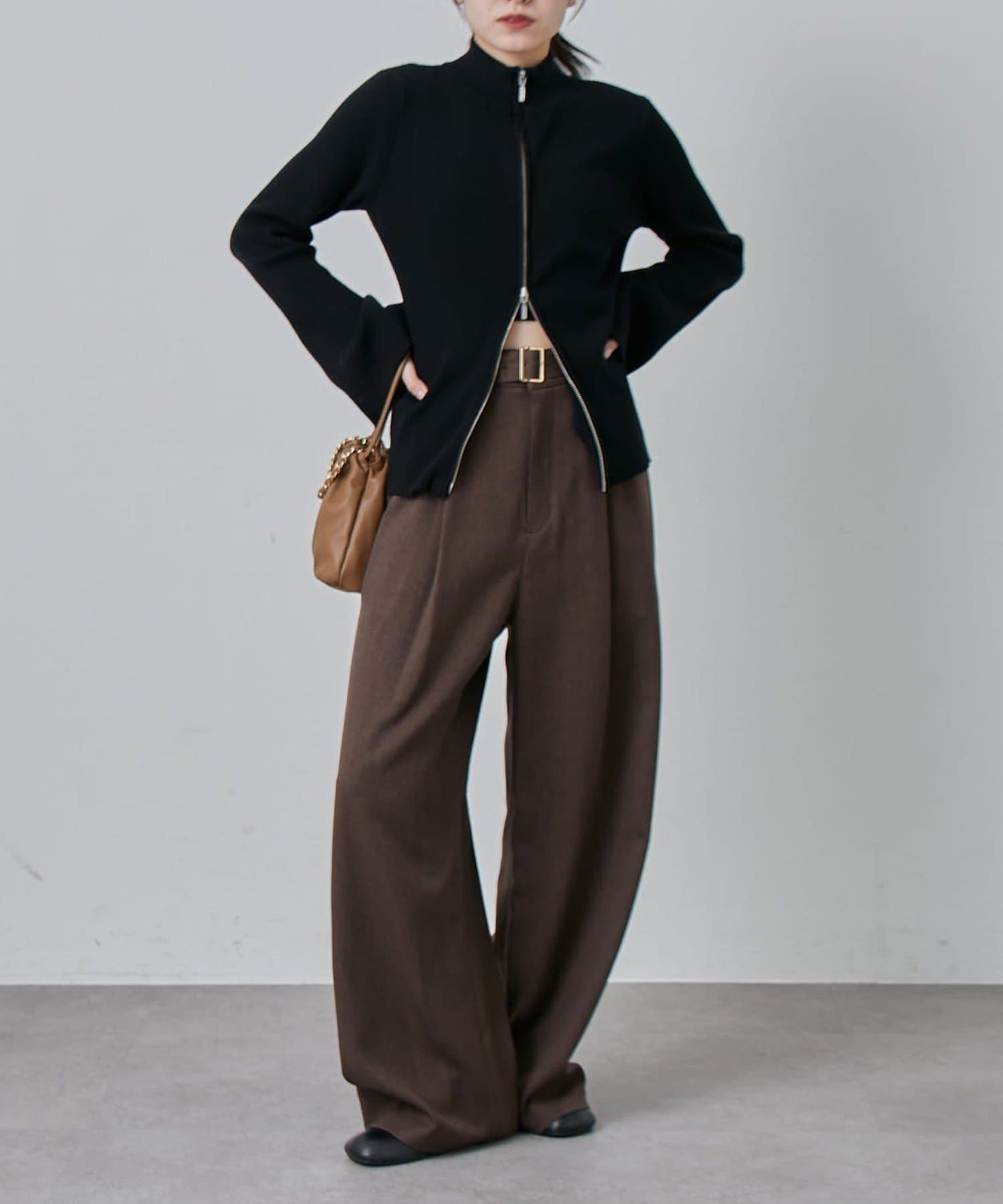 Lui's(ルイス) ウールライクベルト付きタックワイドパンツ