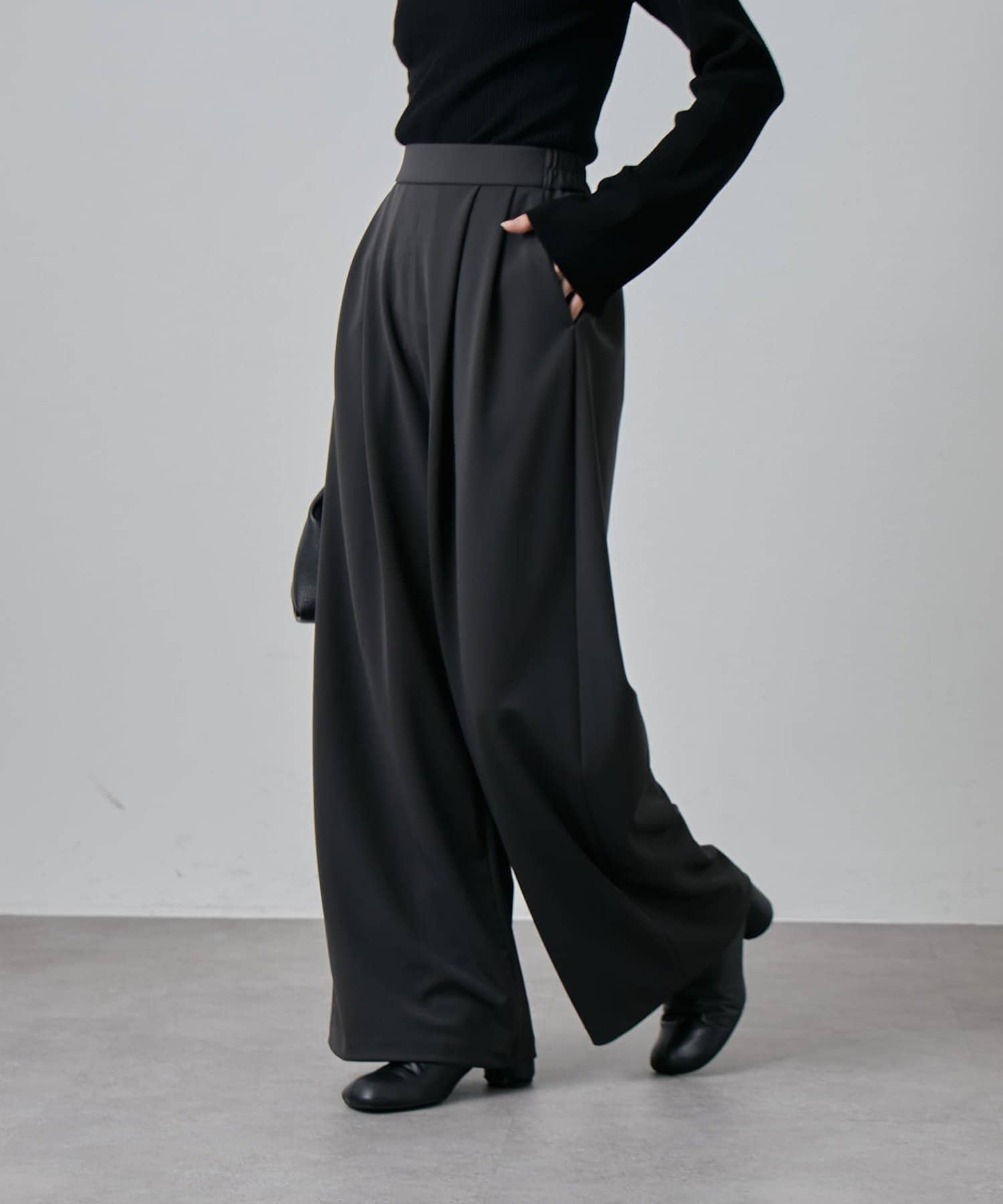 Lui's(ルイス) ポンチ2タックワイドパンツ