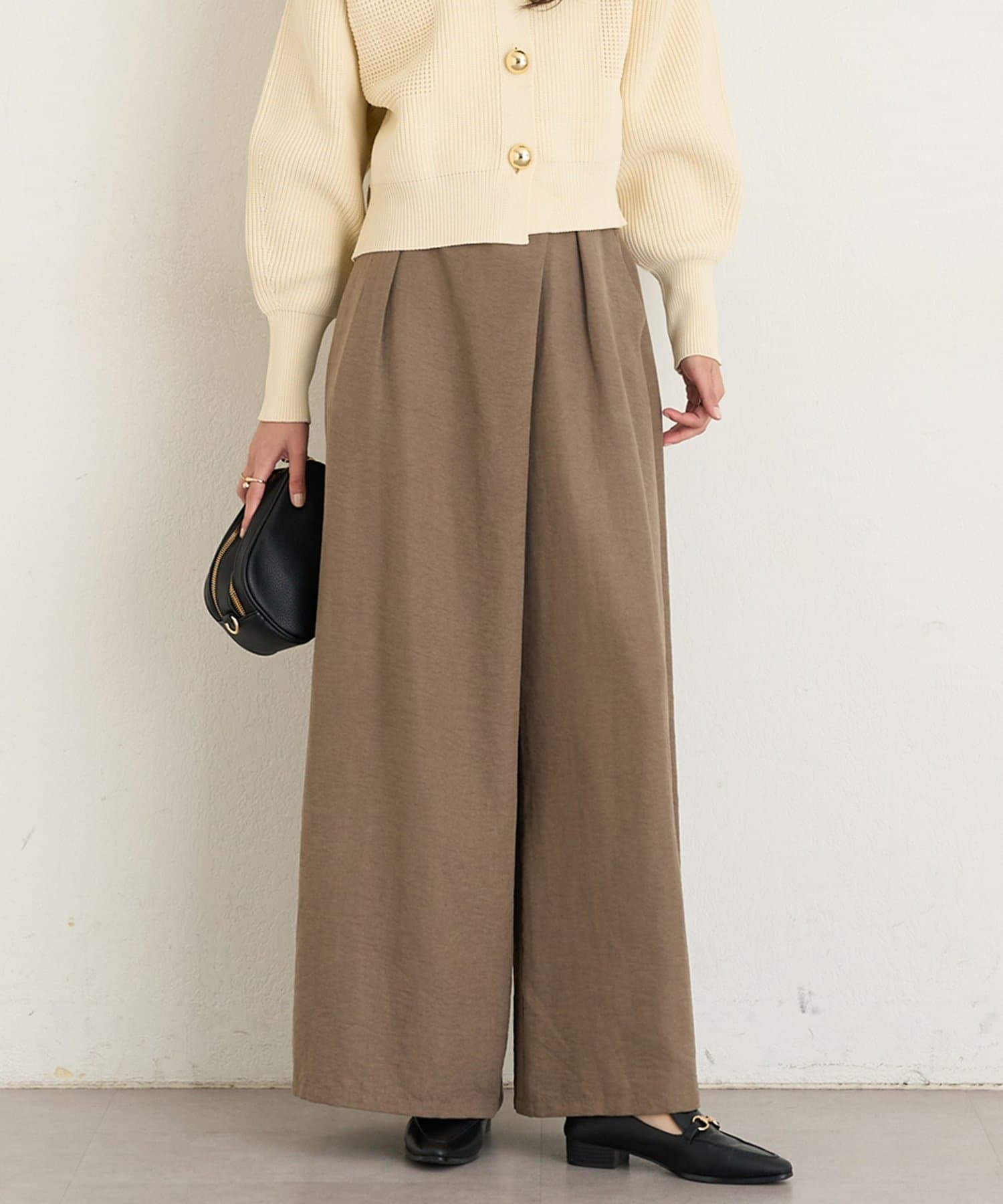 un dix cors(アンディコール) 《デイリーに活躍》ラップワイドフレアパンツ