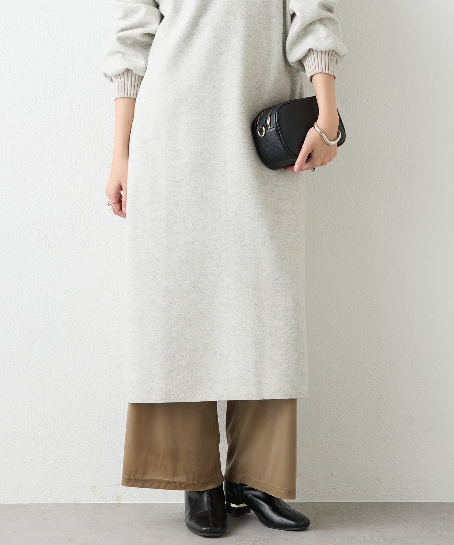 un dix cors(アンディコール) 《楽な履き心地》シアーベロアイージパンツ