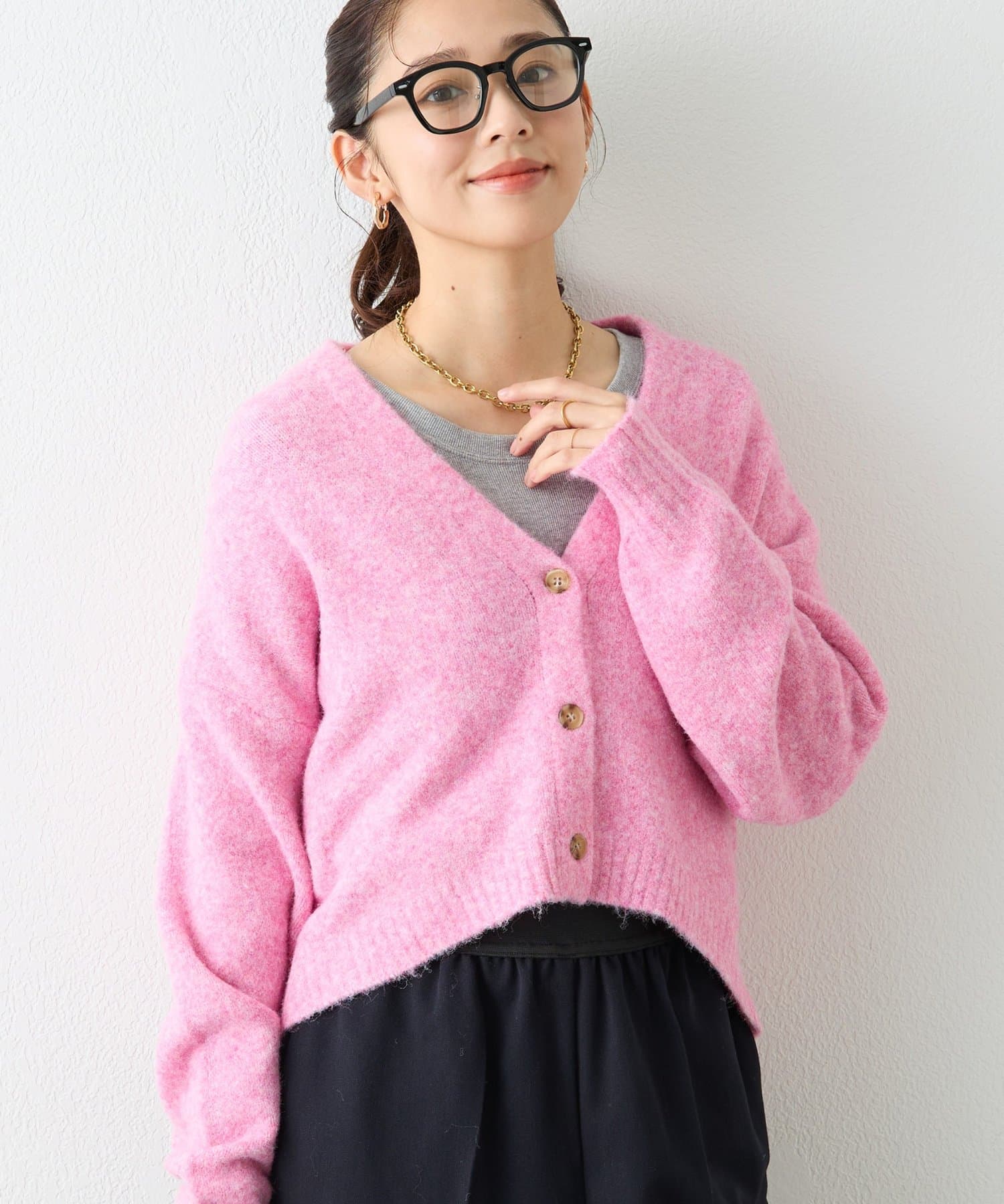 un dix cors(アンディコール) 《ふんわり肌触り》FOXタッチVネックカーデ