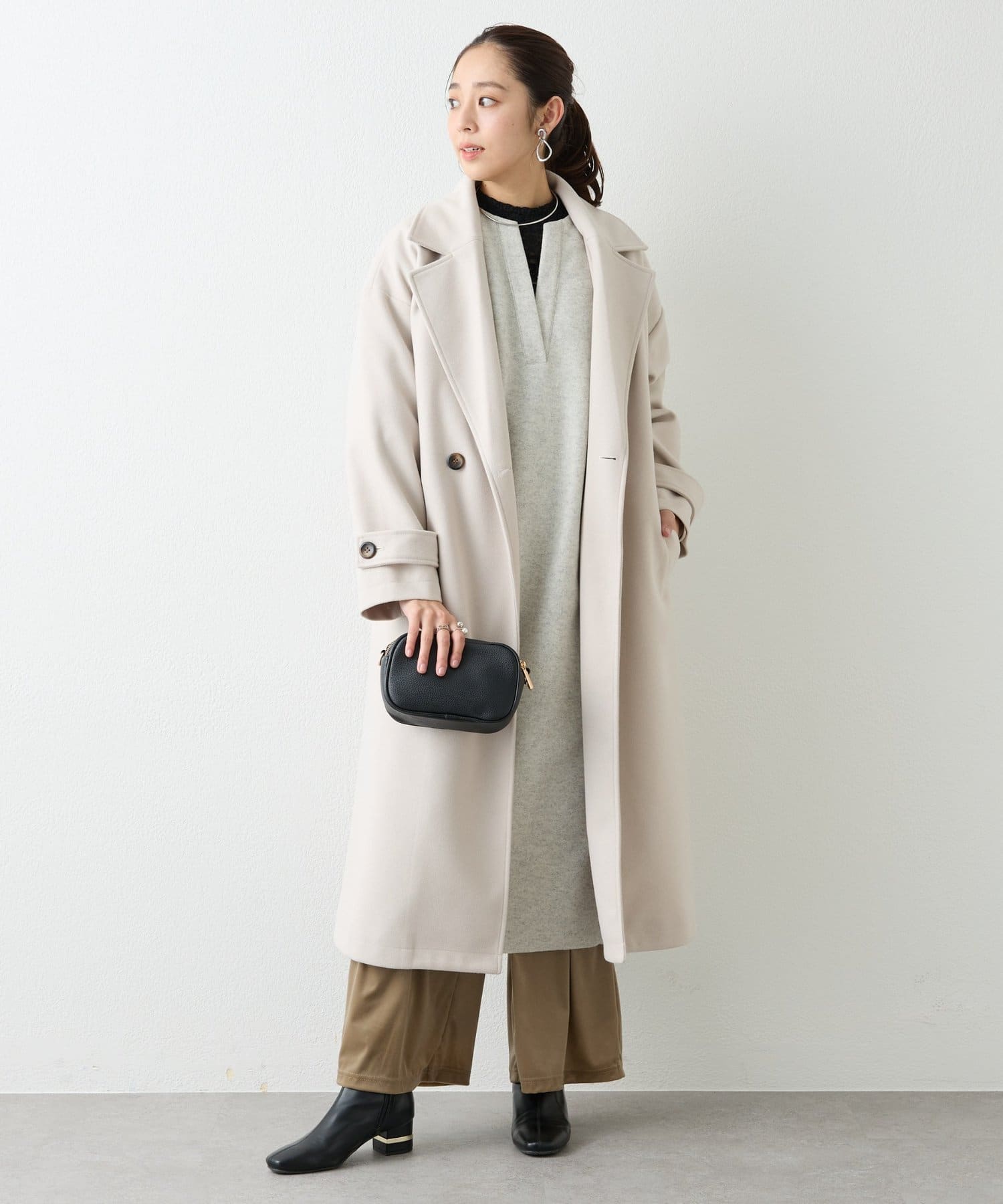 un dix cors(アンディコール) 《大人可愛い◎》ストレッチレースハイネックプルオーバー