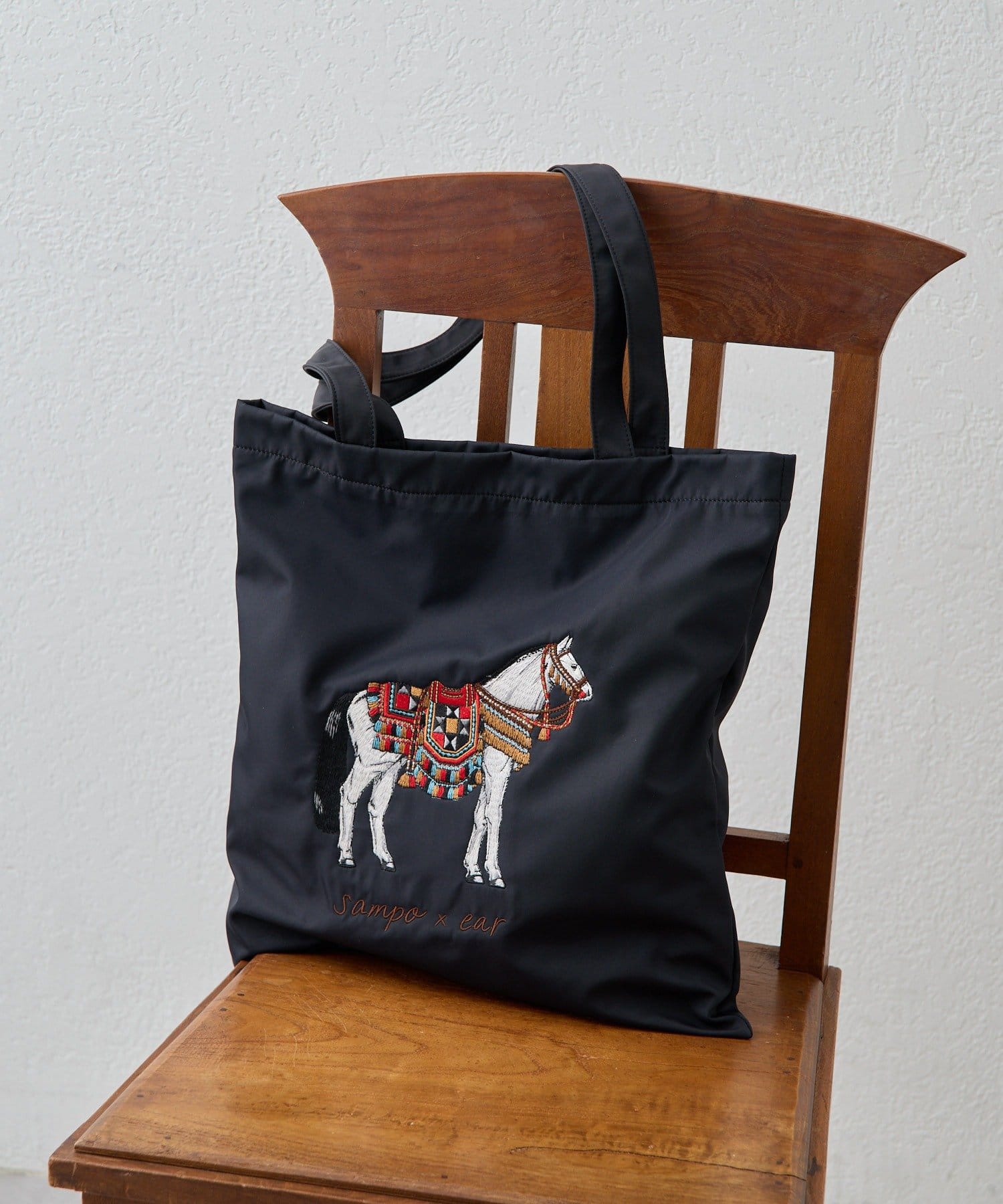ear PAPILLONNER(イア パピヨネ) sampo×earホースサブトートバッグ《撥水/B4サイズ対応》
