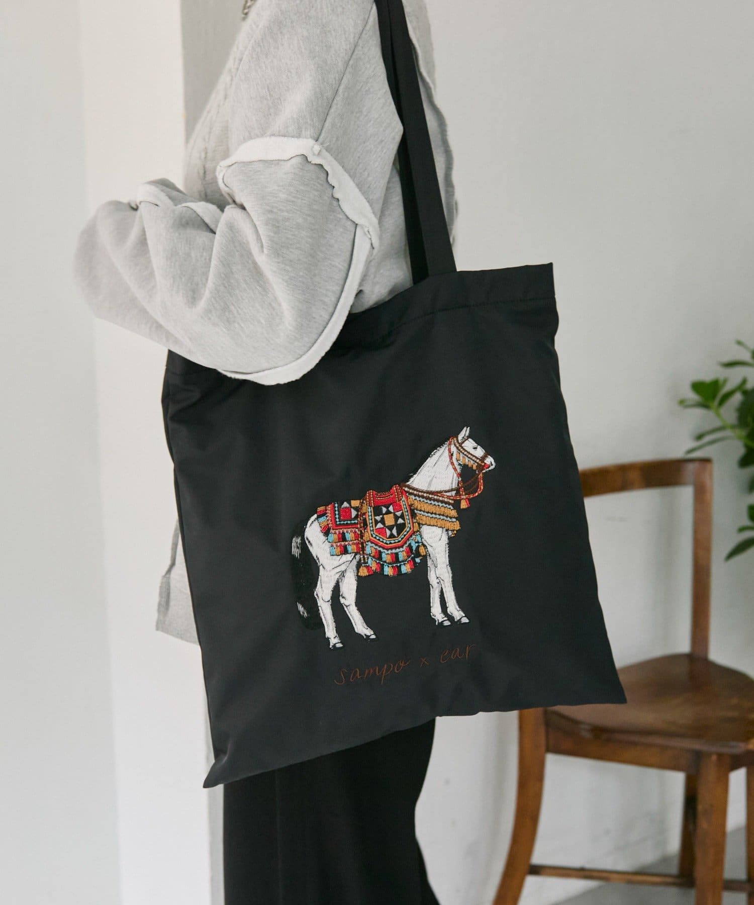 ear PAPILLONNER(イア パピヨネ) sampo×earホースサブトートバッグ《撥水/B4サイズ対応》