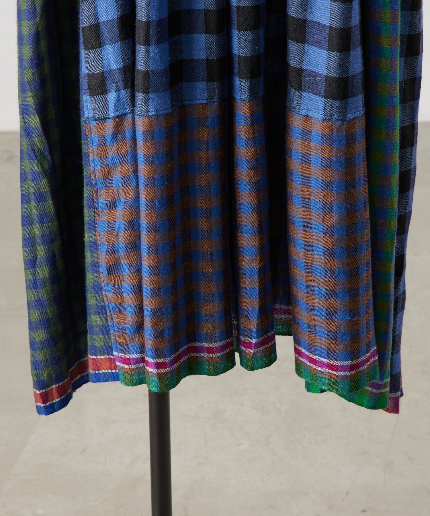 BEARDSLEY(ビアズリー) 《INJIRI》カシミヤチェック柄ワンピース