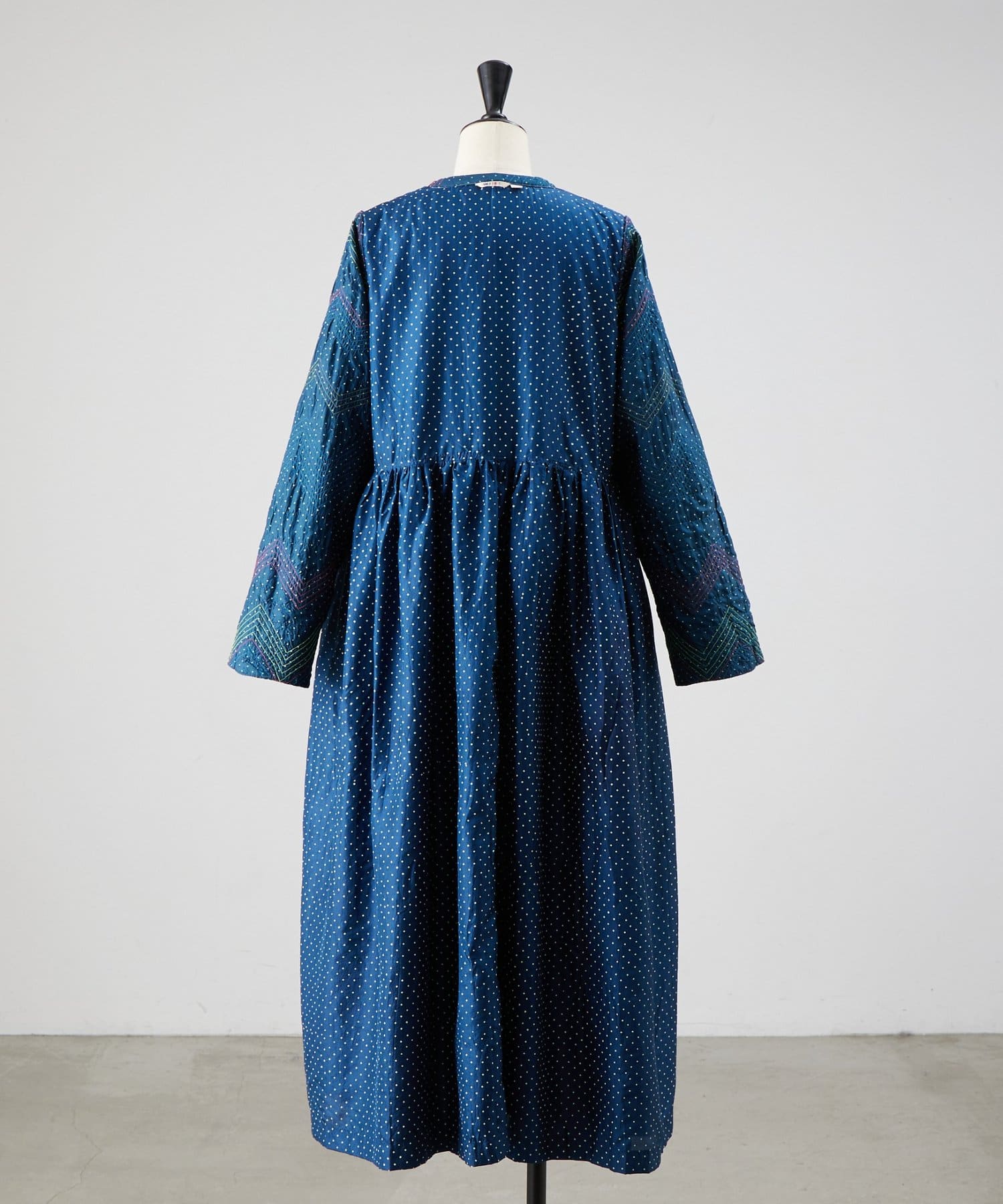 BEARDSLEY(ビアズリー) 《INJIRI》シルク＆ウールワンピース羽織