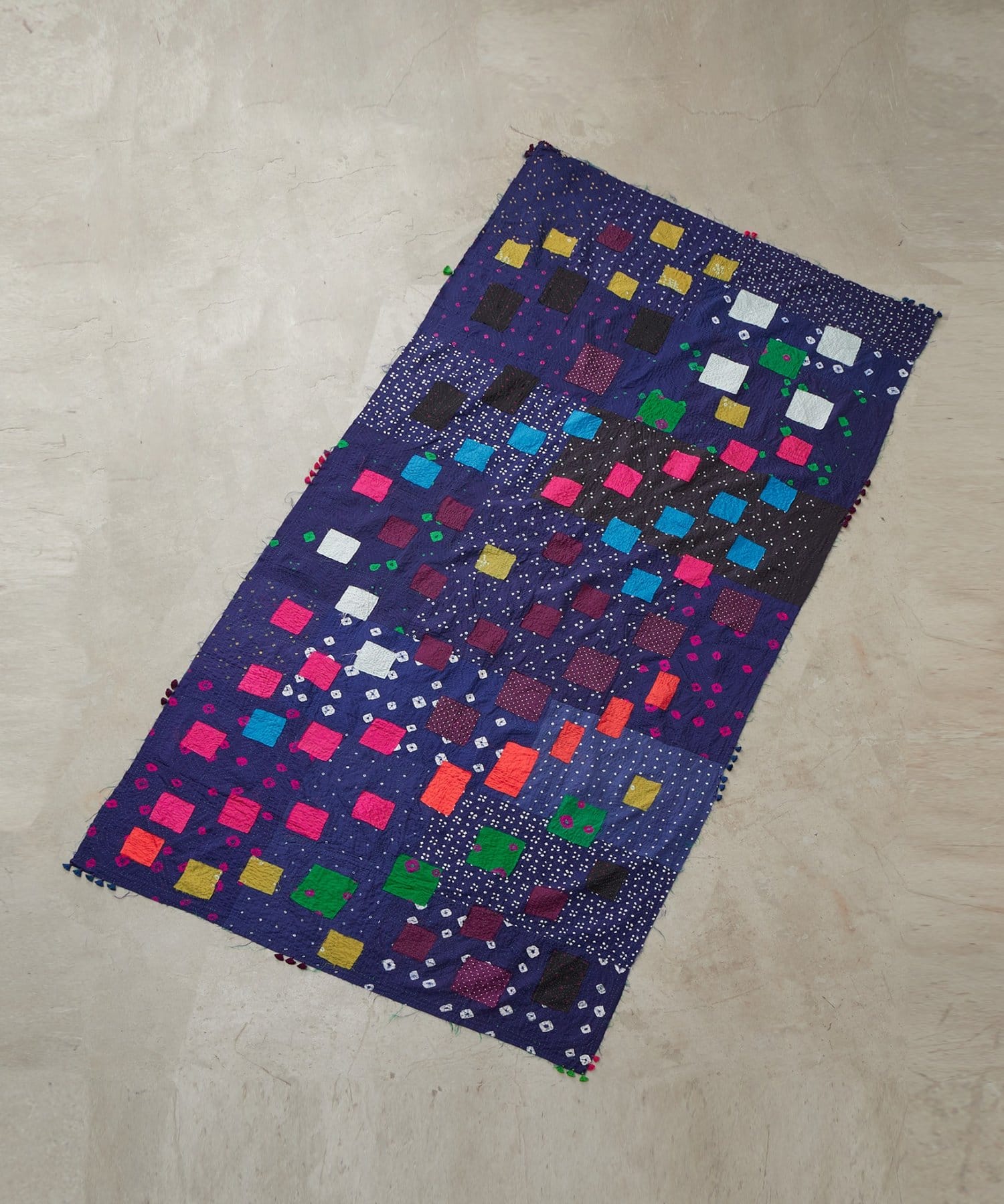 BEARDSLEY(ビアズリー) 《INJIRI》マルチカバー