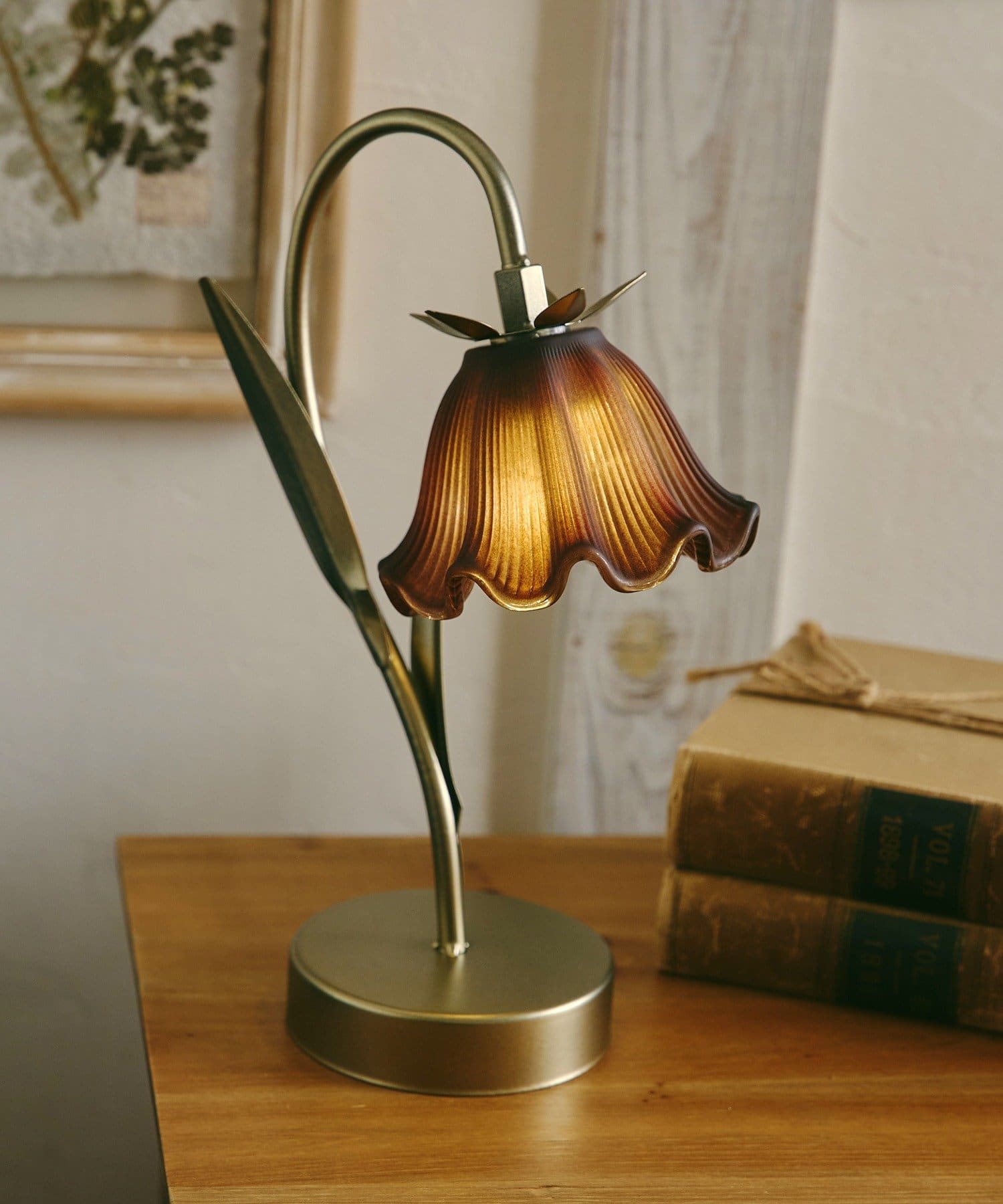 salut!(サリュ) アンティークフレアフラワーLEDライト／vieille beauté