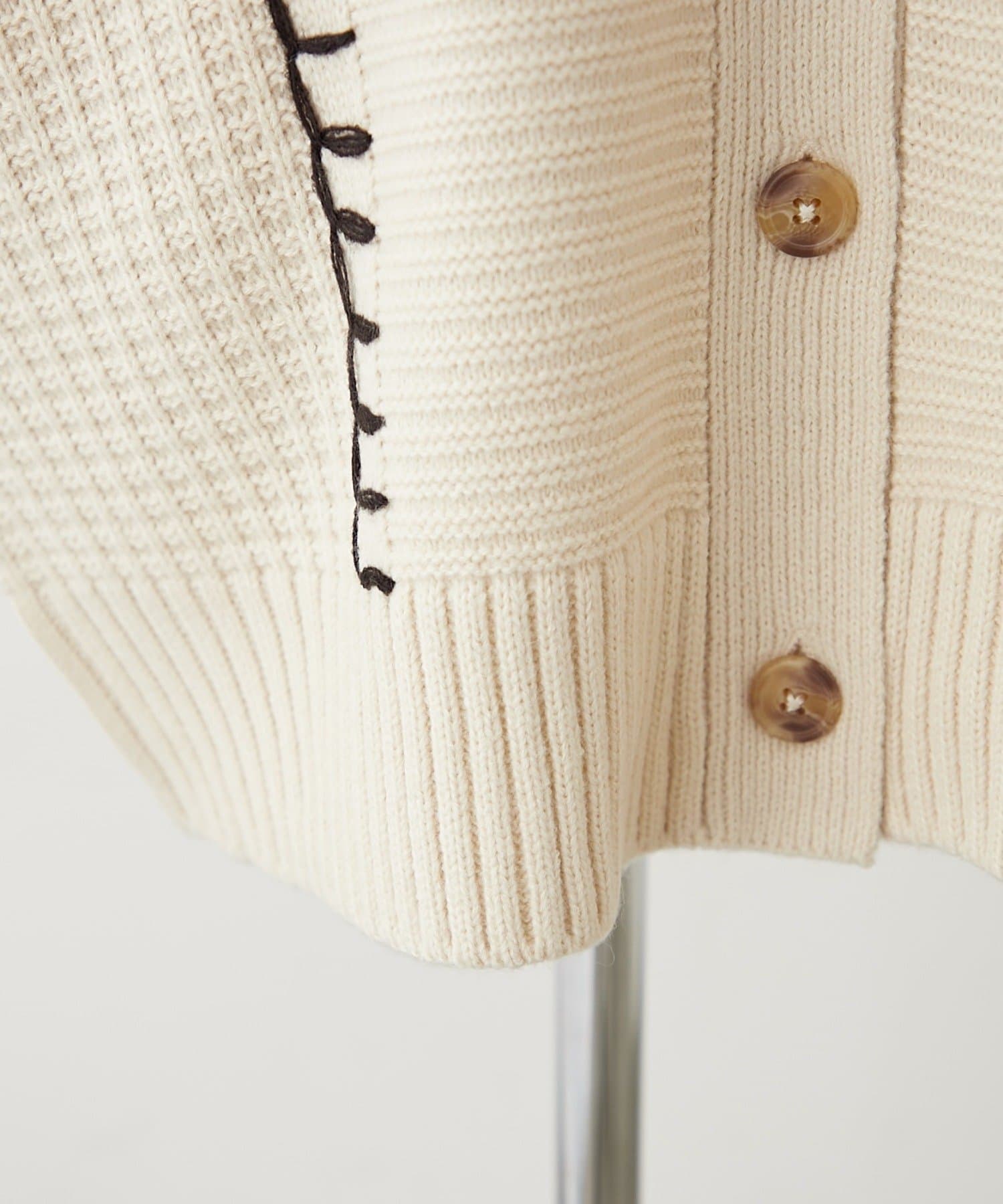 Remind me and forever(リマインドミーアンドフォーエバー) ブランケットステッチVネックカーディガン