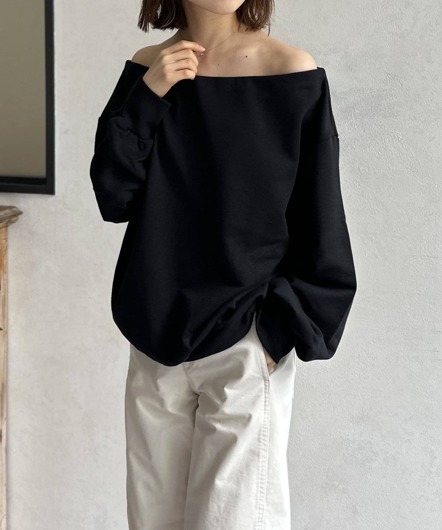 LOCUST(ローカスト) 【WEB限定】裏毛オフショルトレーナー