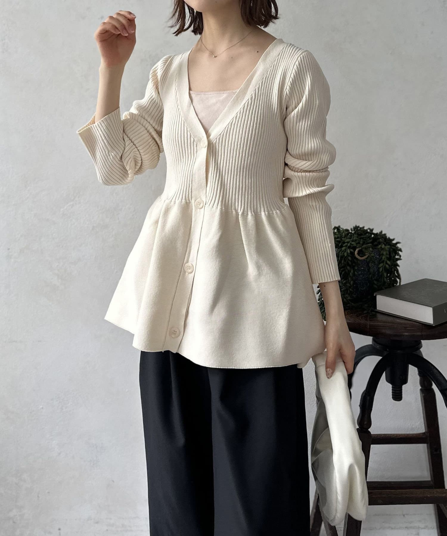 LOCUST(ローカスト) 【WEB限定】ペプラムカーディガン