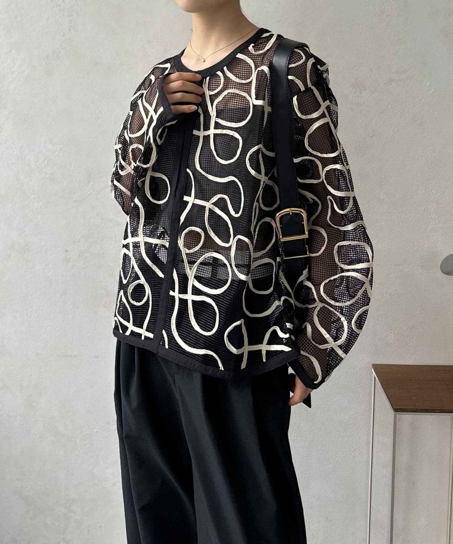 LOCUST(ローカスト) 【オケージョンにも】コード刺繍メッシュカーディガン