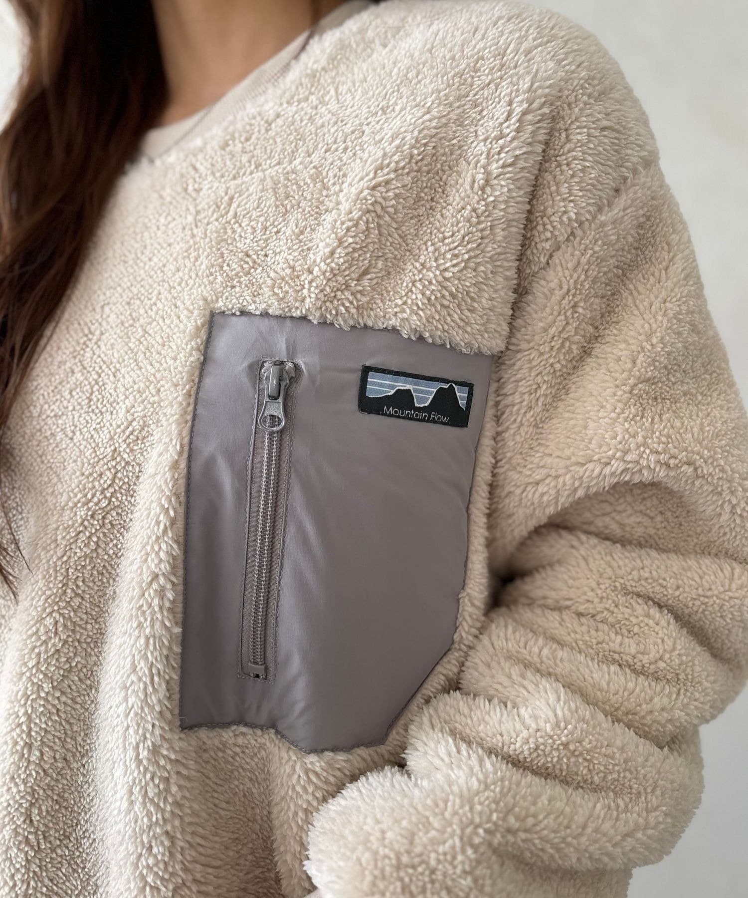 LOCUST(ローカスト) 【軽量/暖かい】ふわふわボアパーカー