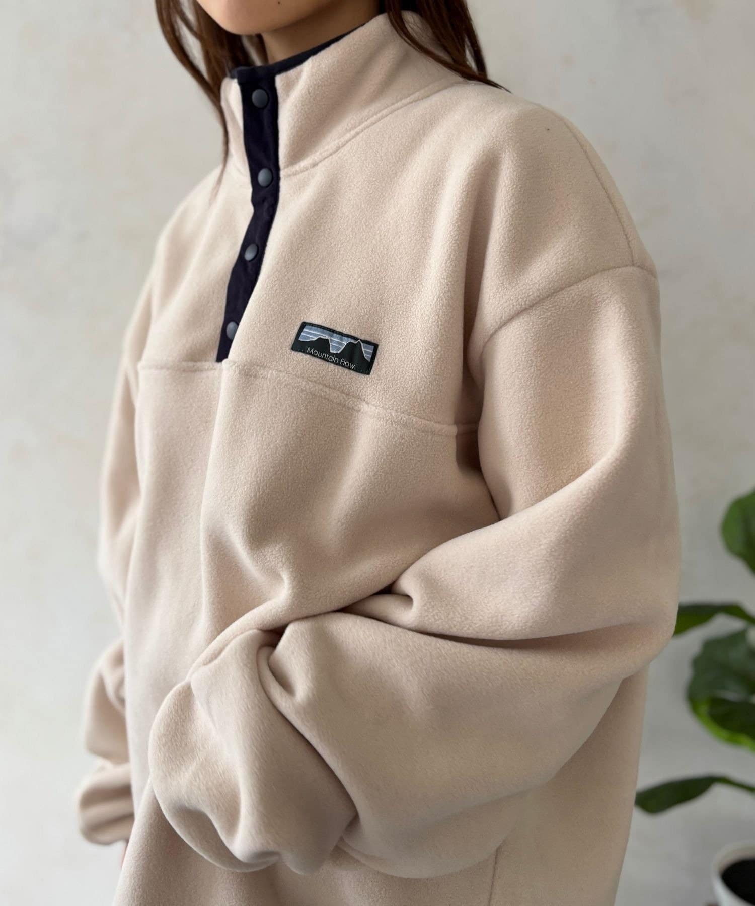 LOCUST(ローカスト) 【楽ちんオシャレ・体型カバー】フリースパーカー