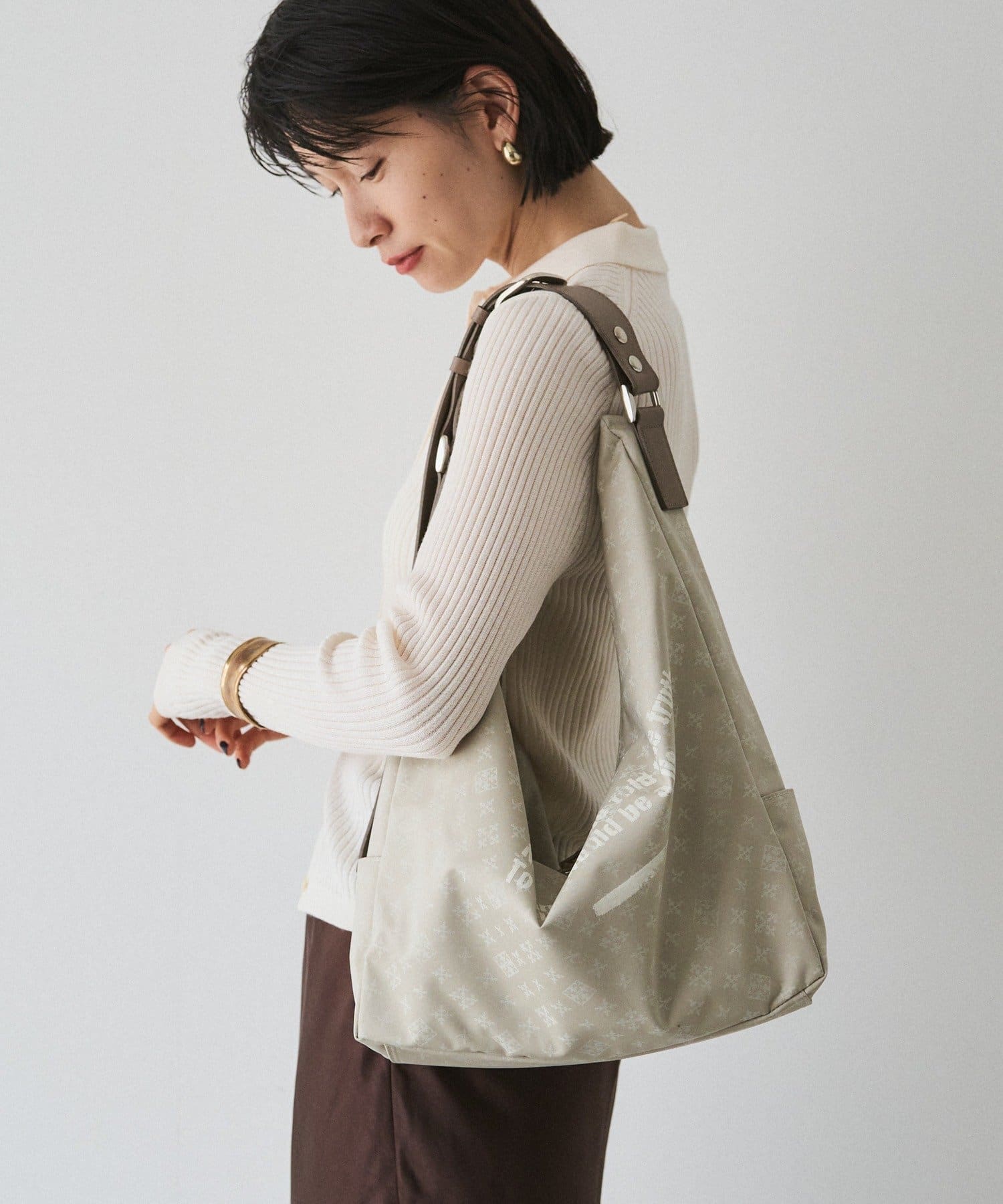 russet(ラシット) ステンシル風プリント ナイロン2WAYショルダーバッグ