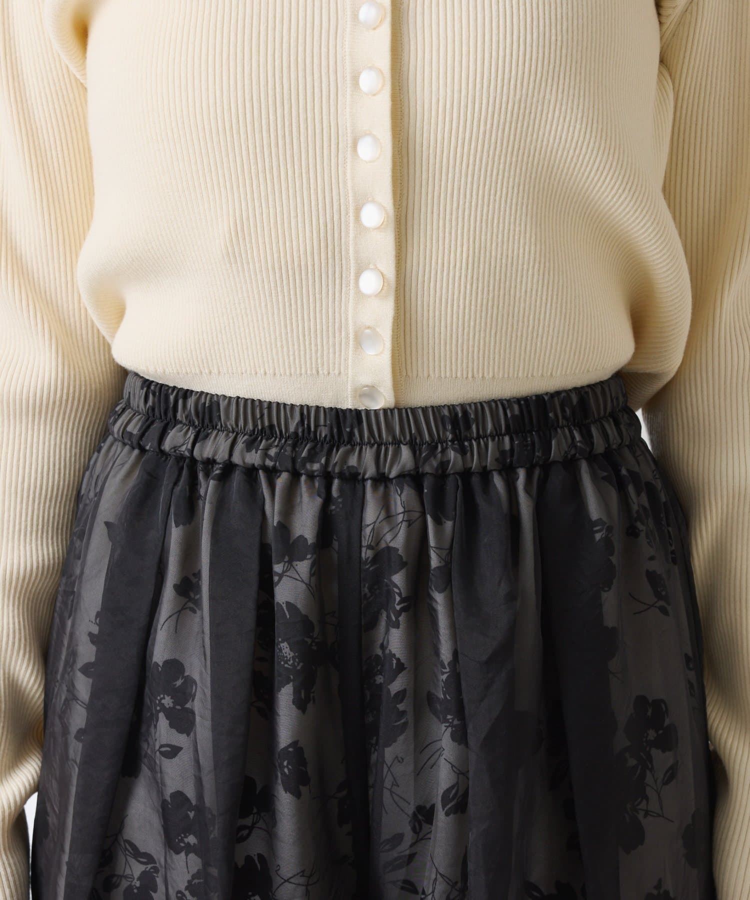 COLLAGE GALLARDAGALANTE(コラージュ ガリャルダガランテ) 【シアーで体型カバー◎】シアーレイヤードフラワー柄パンツ