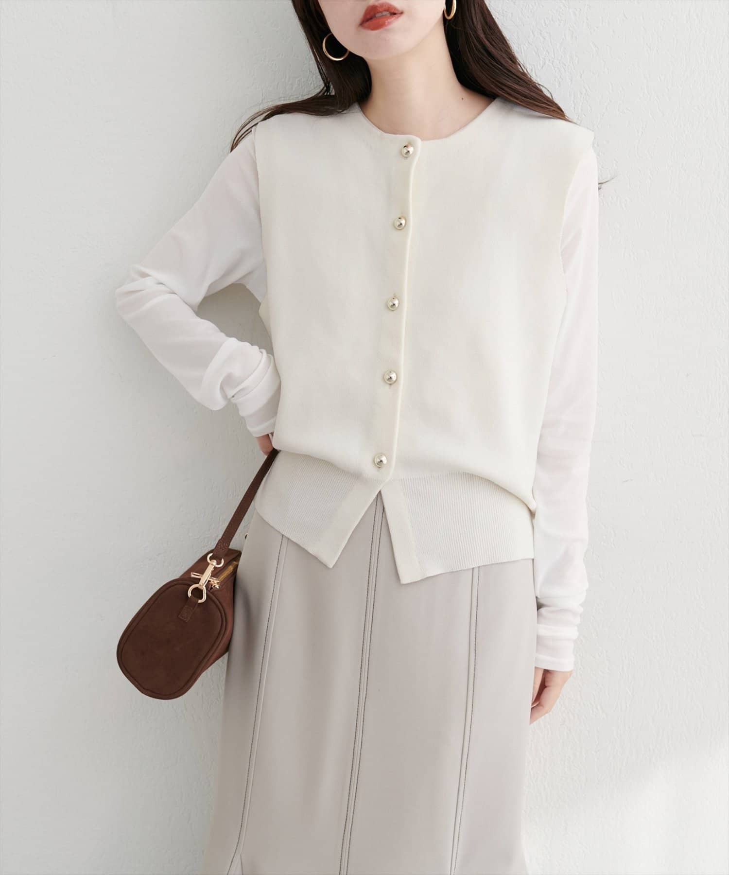 NICE CLAUP / OLIVE des OLIVE OUTLET(ナイスクラップ  / オリーブ デ オリーブ アウトレット) 【natural couture】金釦ノースリきれいめニットベスト