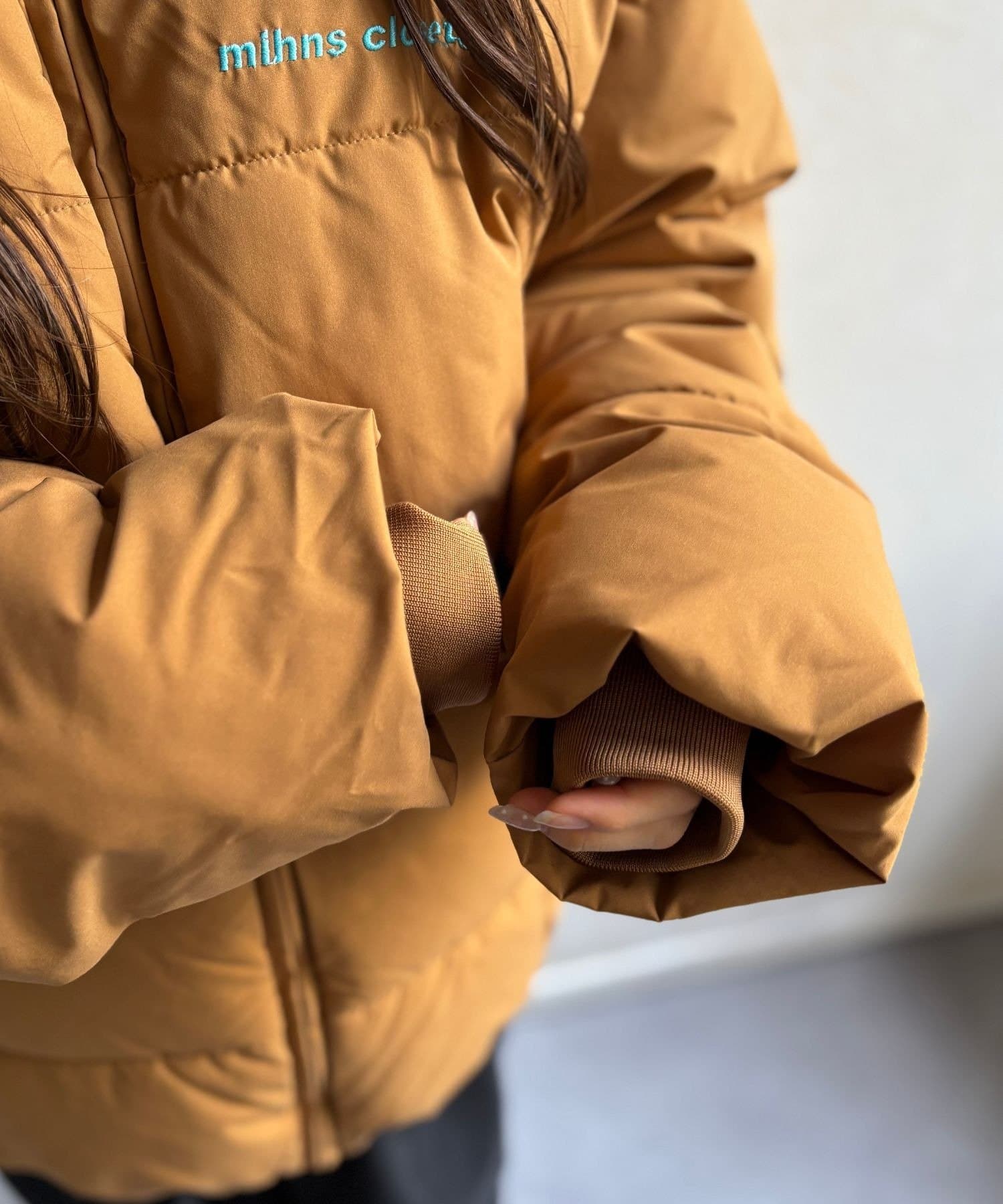 LOCUST(ローカスト) 【ユニセックス】ストレッチ中綿ボリュームダウンジャケット