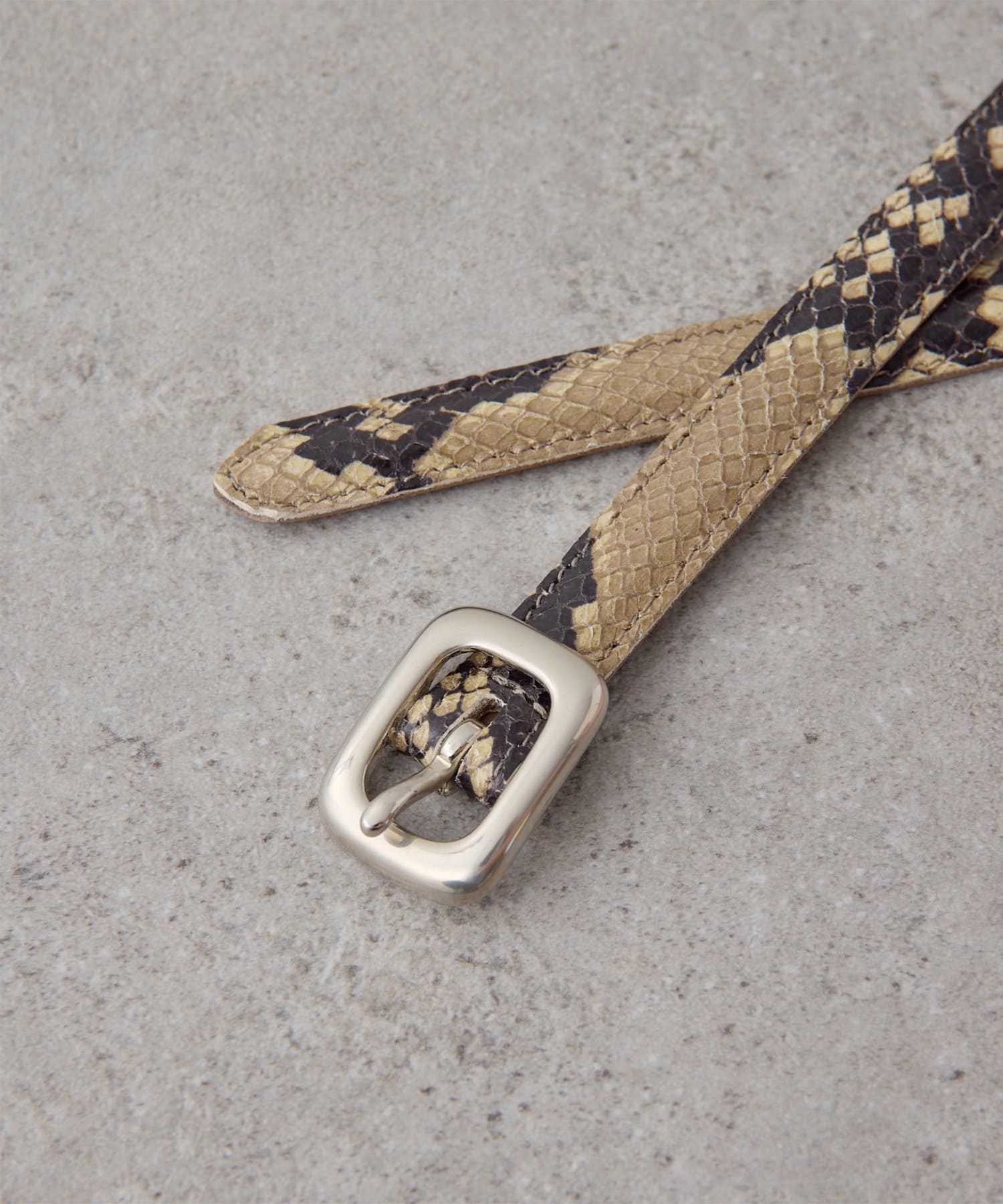 Whim Gazette(ウィム ガゼット) 【Hoaw.】型押しパイソンナローベルト