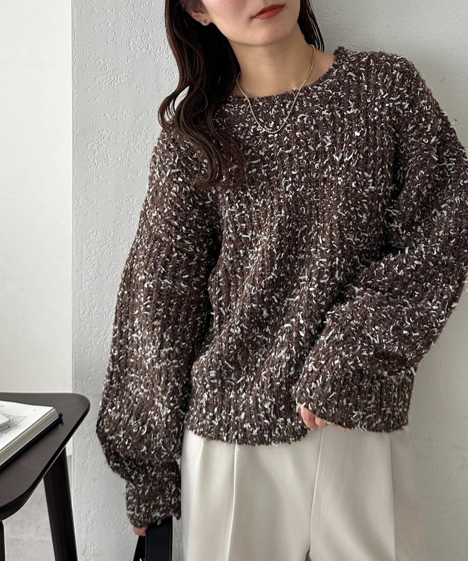 DISCOAT(ディスコート) 【WEB限定】ショート丈リボーンヤーン袖ボリュームニット