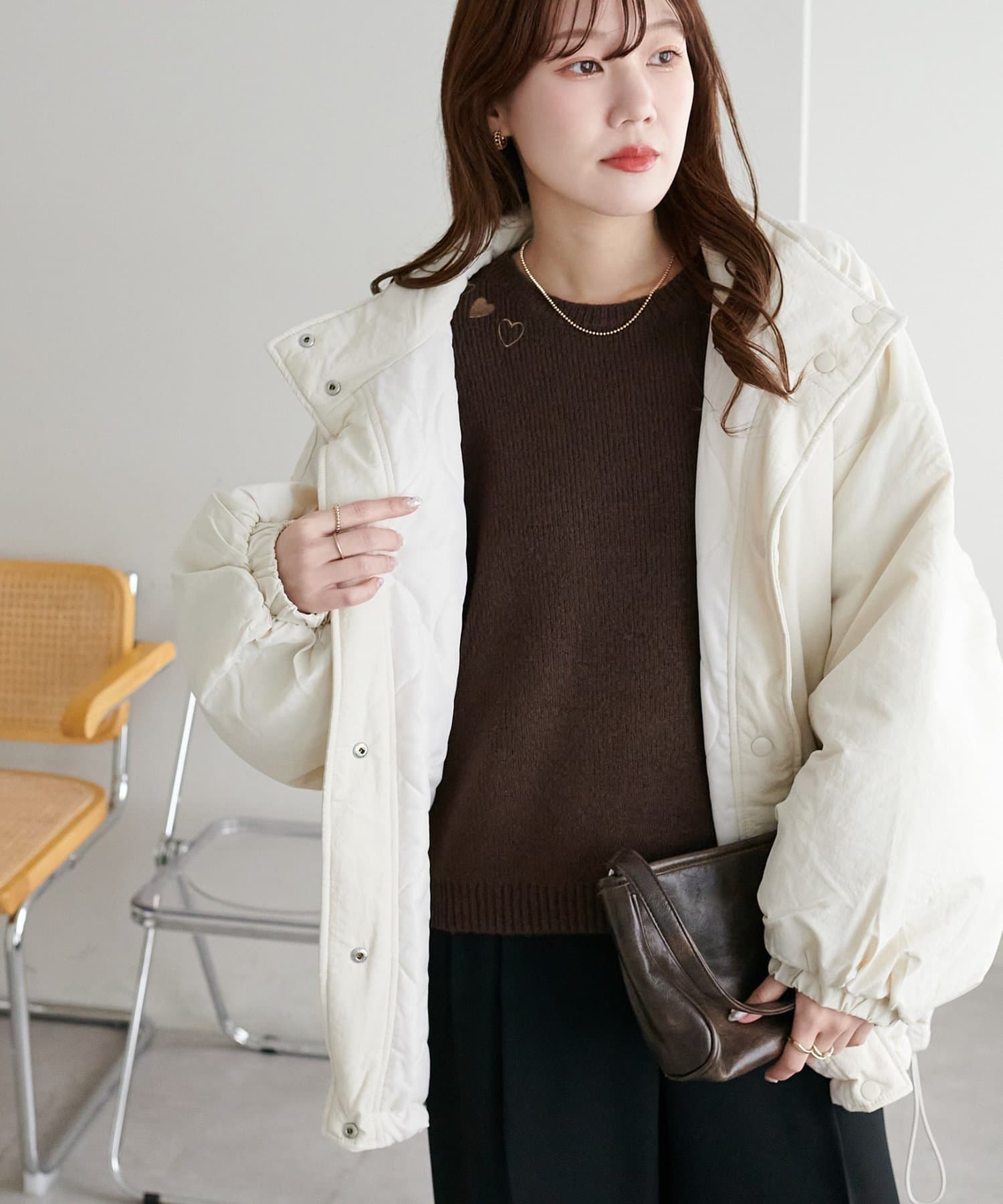 DISCOAT(ディスコート) 【WEB限定】首元ハート刺繍ニット