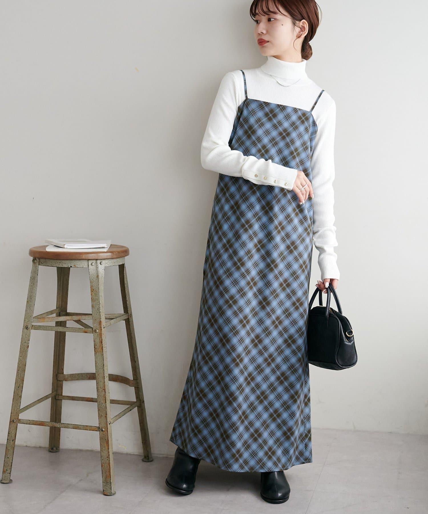 DISCOAT(ディスコート) 【チェック柄が映える!/着回し万能/WEB限定】オンブレチェックキャミワンピース