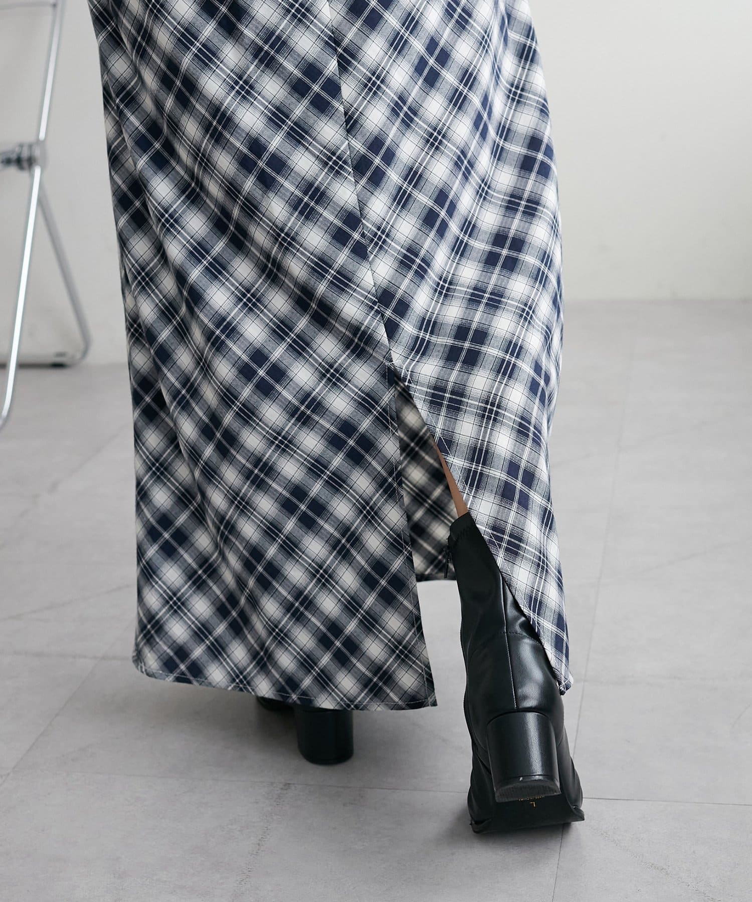 DISCOAT(ディスコート) 【チェック柄が映える!/着回し万能/WEB限定】オンブレチェックキャミワンピース