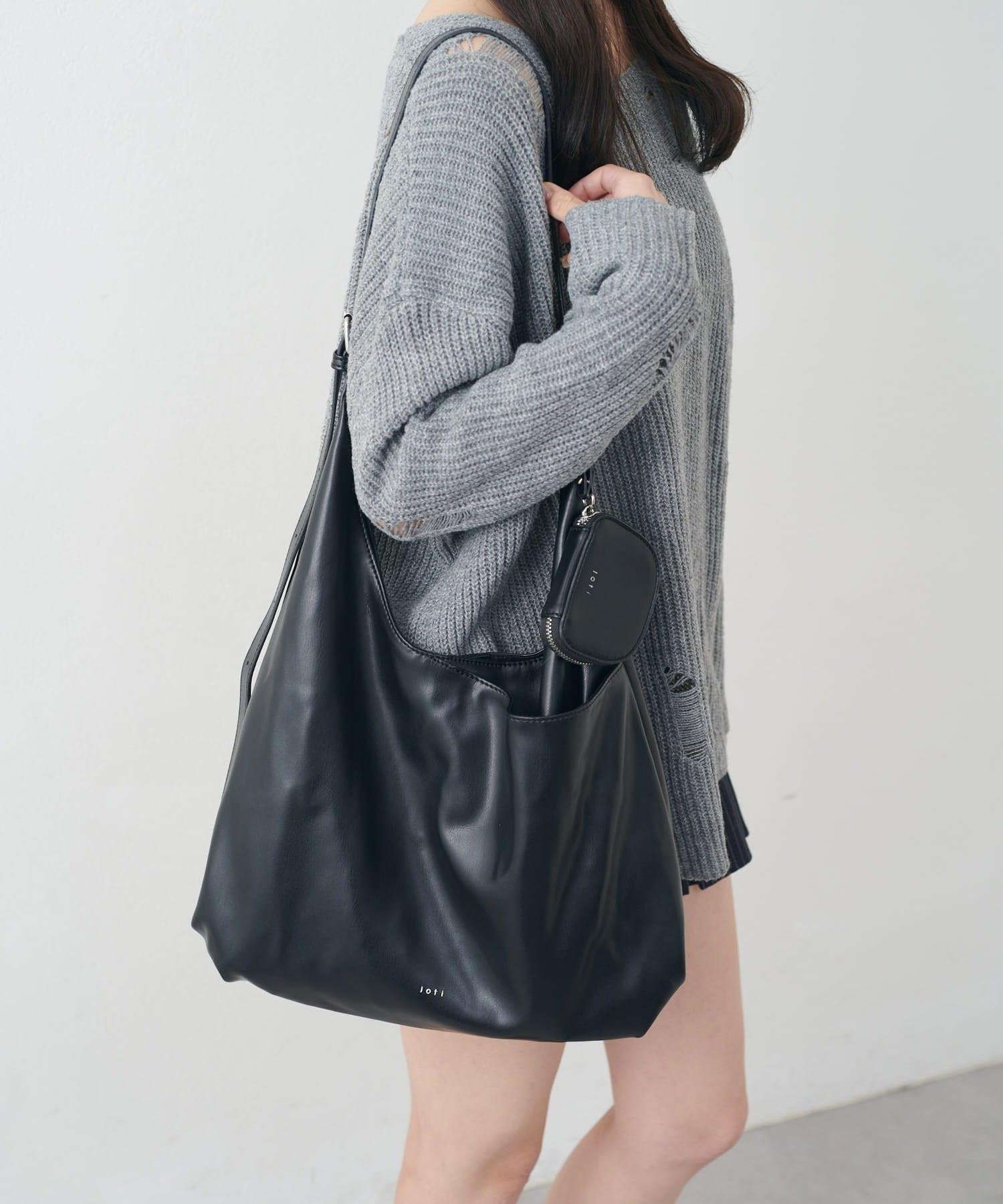 mline(エムライン) [mline]loti ポーチ付き ホーボートート