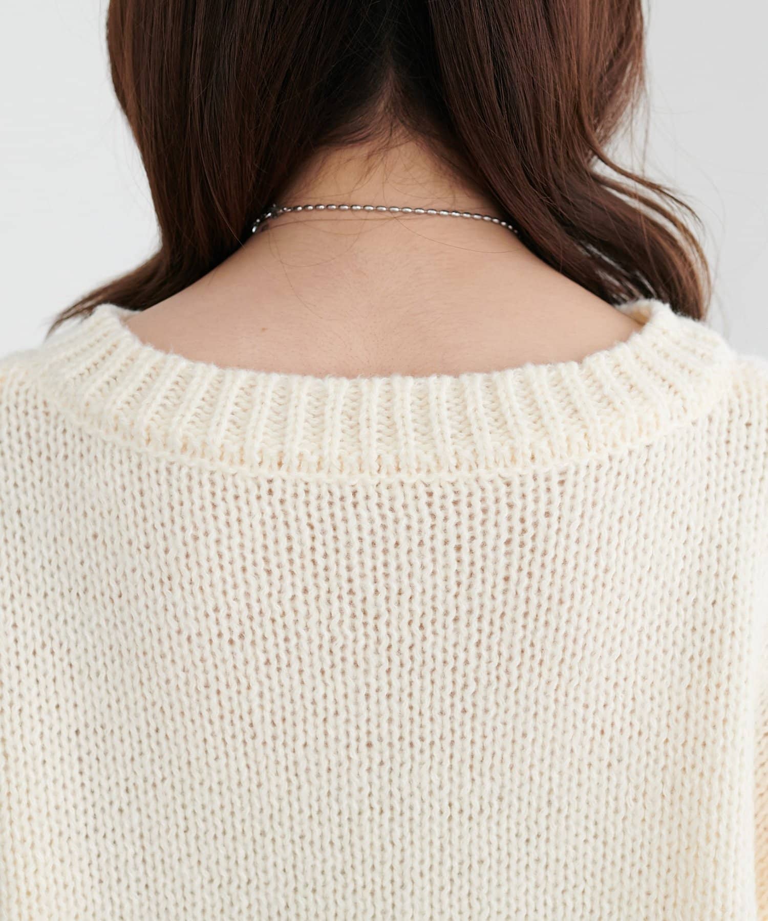 DISCOAT(ディスコート) フラワーモチーフ付きプルオーバー