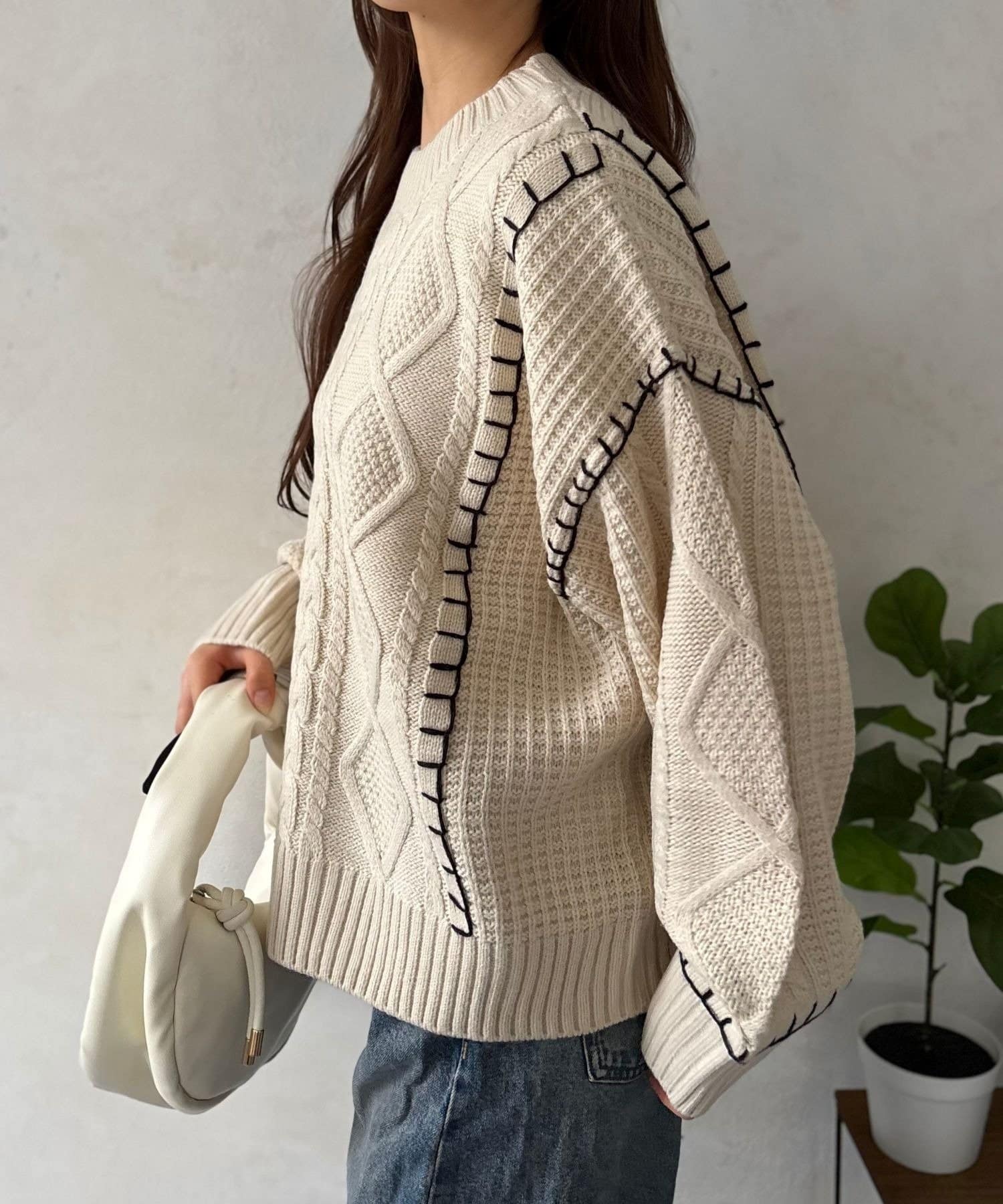 LOCUST(ローカスト) 【一枚で着映える】配色ブラケットステッチニット