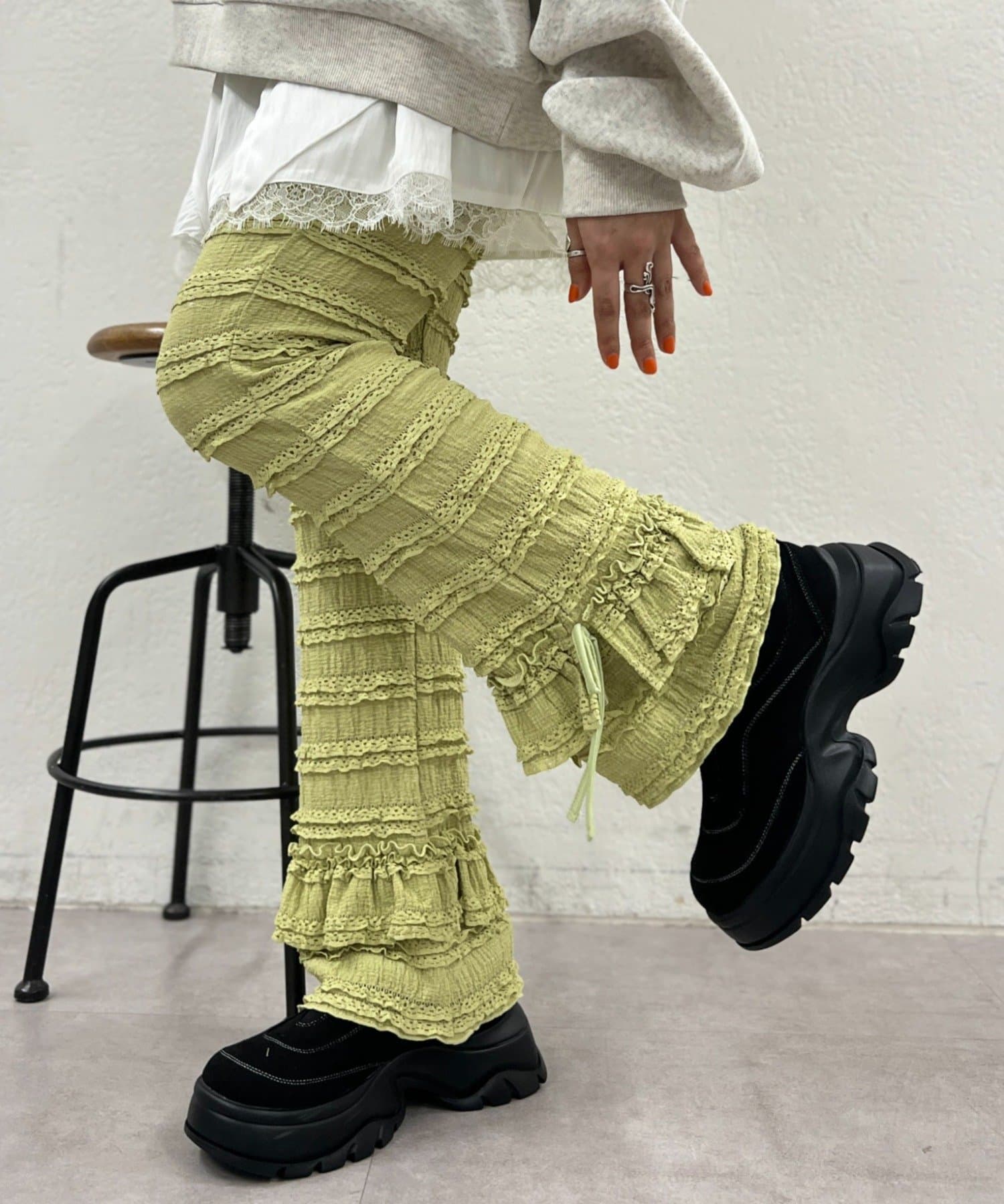 w closet(ダブルクローゼット) フリルリボンロングパンツ