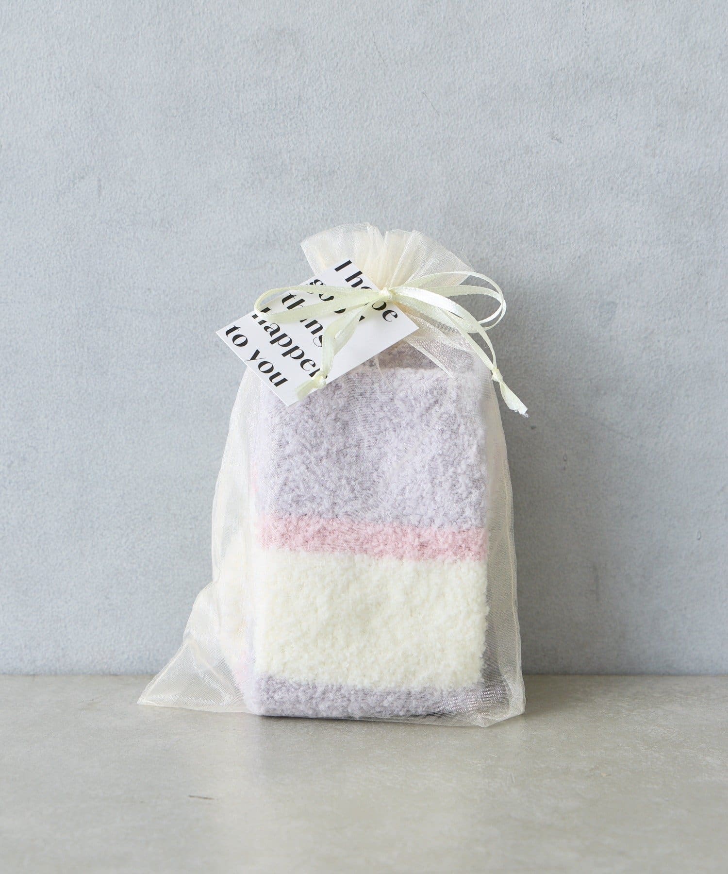 BIRTHDAY BAR(バースデイバー) 【ラッピングでお届け】CUDDLESカドル バスフィザーともこもこソックスセット