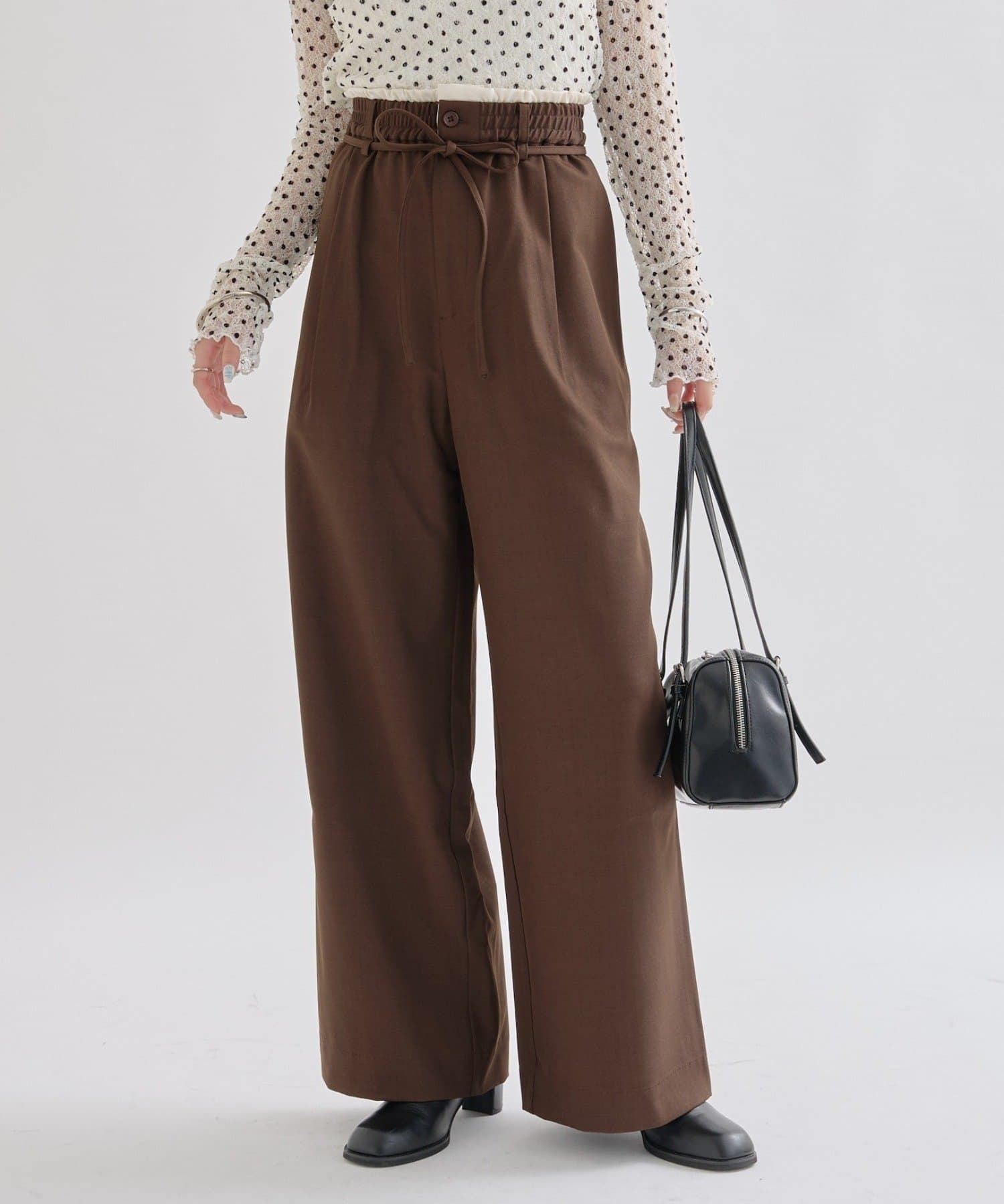 mysticの【ウエストの配色がポイント！】Wベルトパンツ