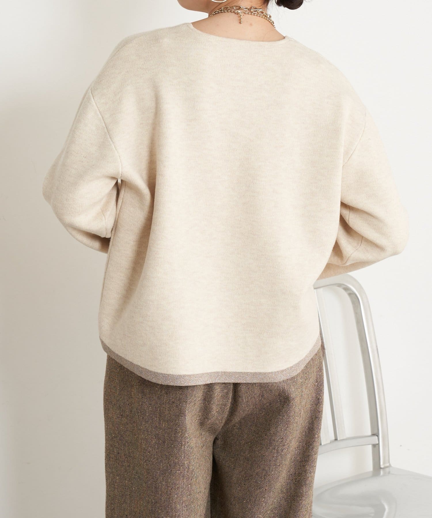 Jena　espace merveilleux(ジェナ　エスパスメルヴェイユ) ラメラインVニット