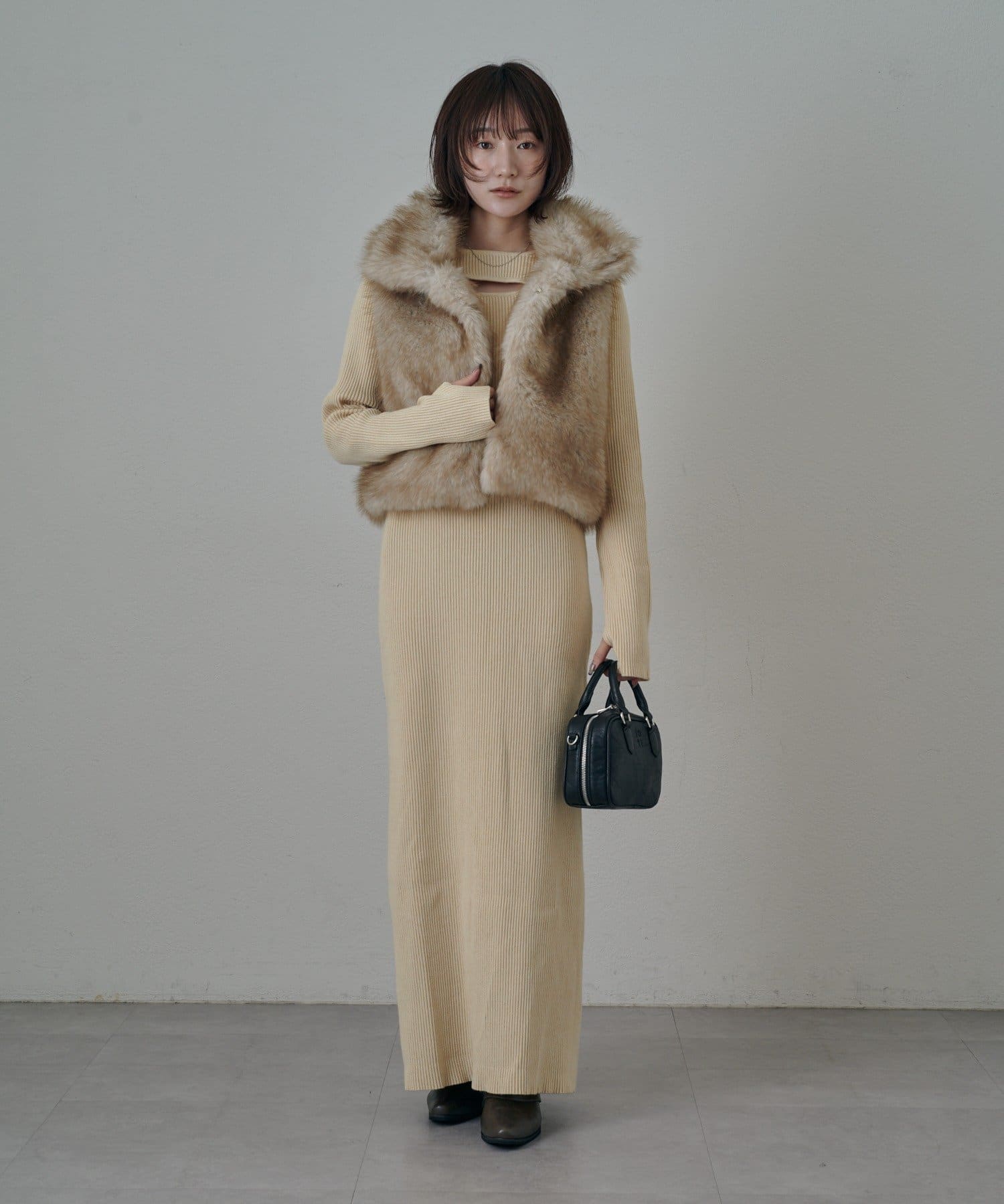 mline(エムライン) [mline]アイカットニットワンピース