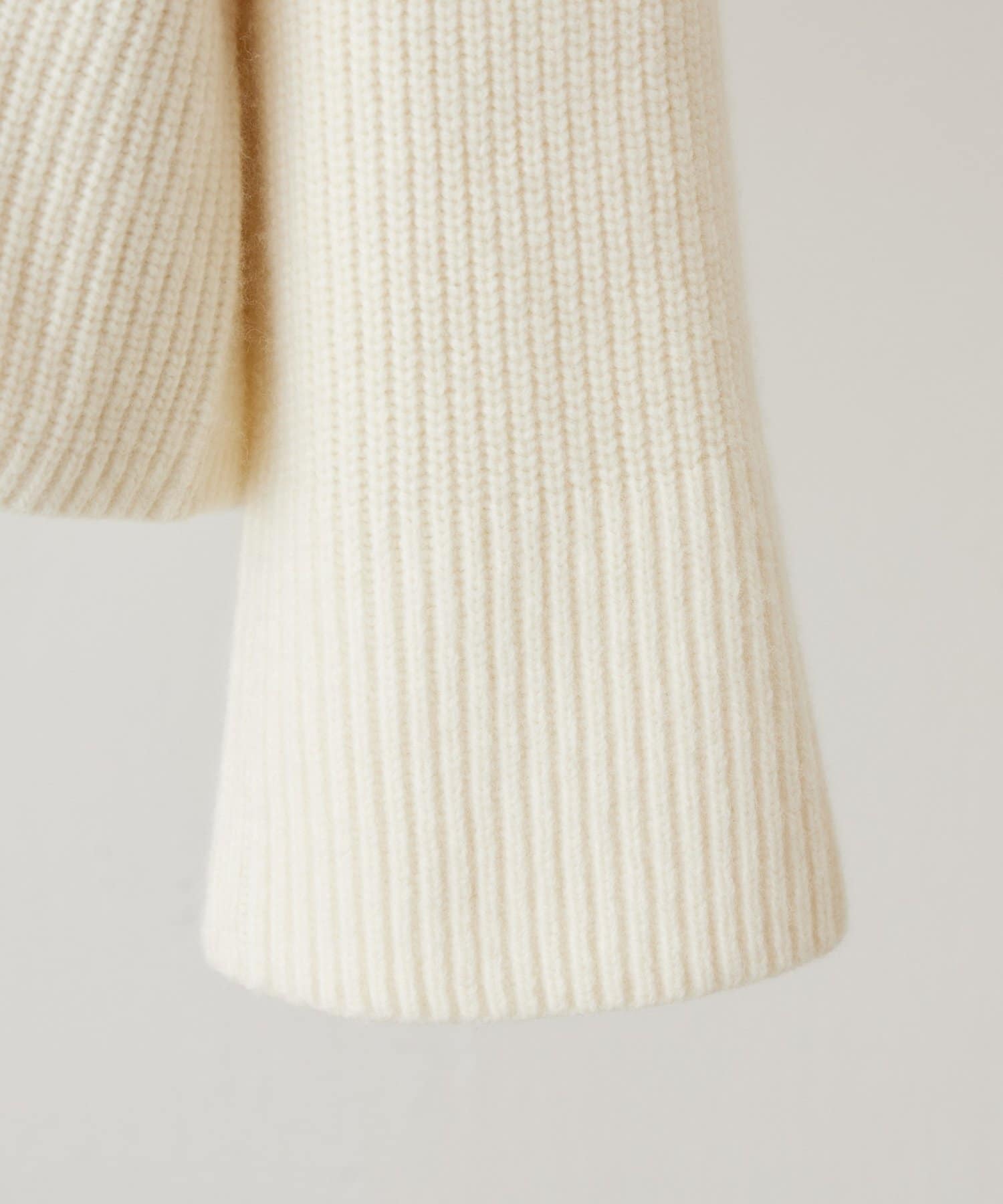 BEARDSLEY(ビアズリー) Vネック畦プルオーバー