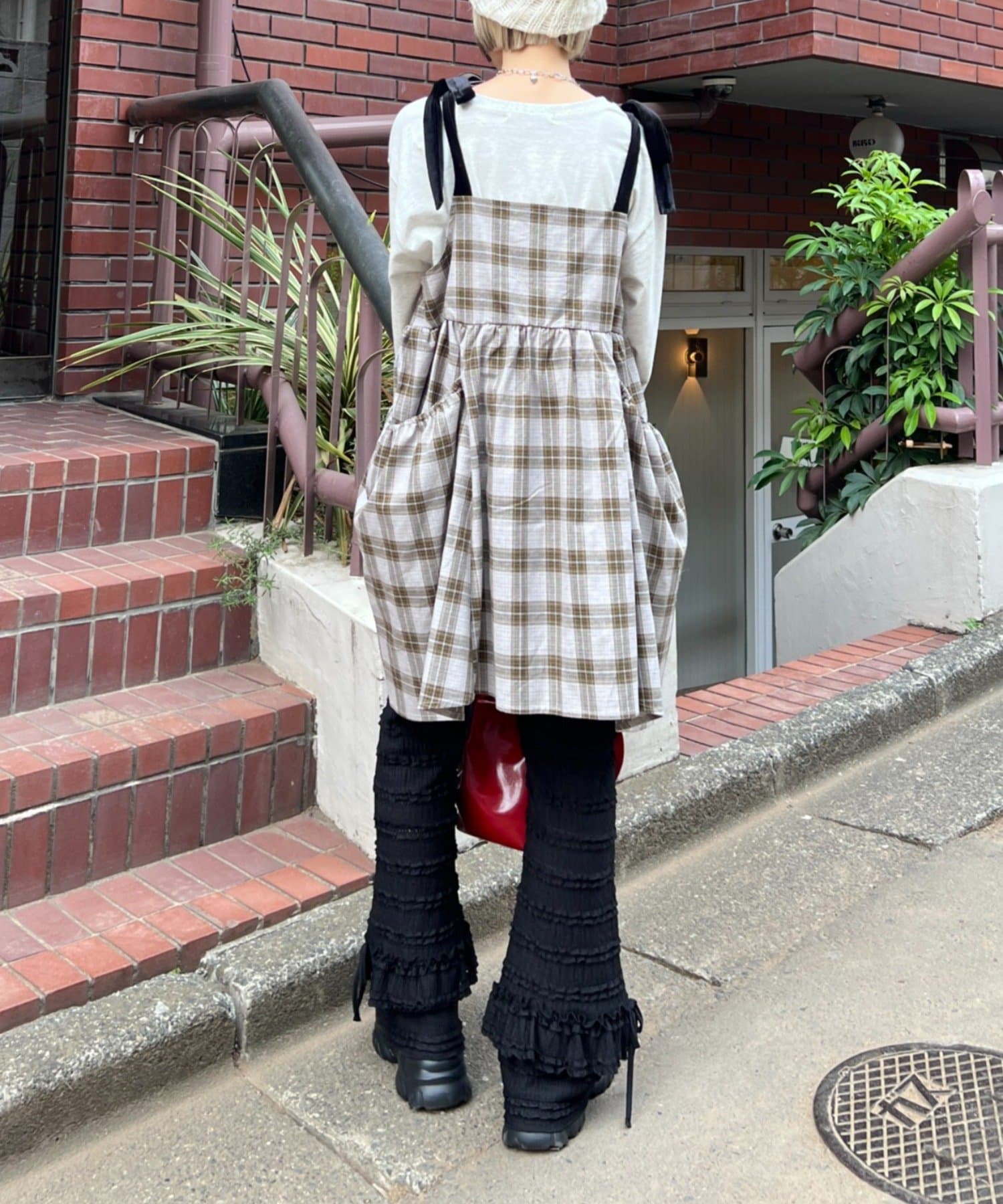 w closet(ダブルクローゼット) 【長さ調節可能！】肩リボンチェックキャミワンピース