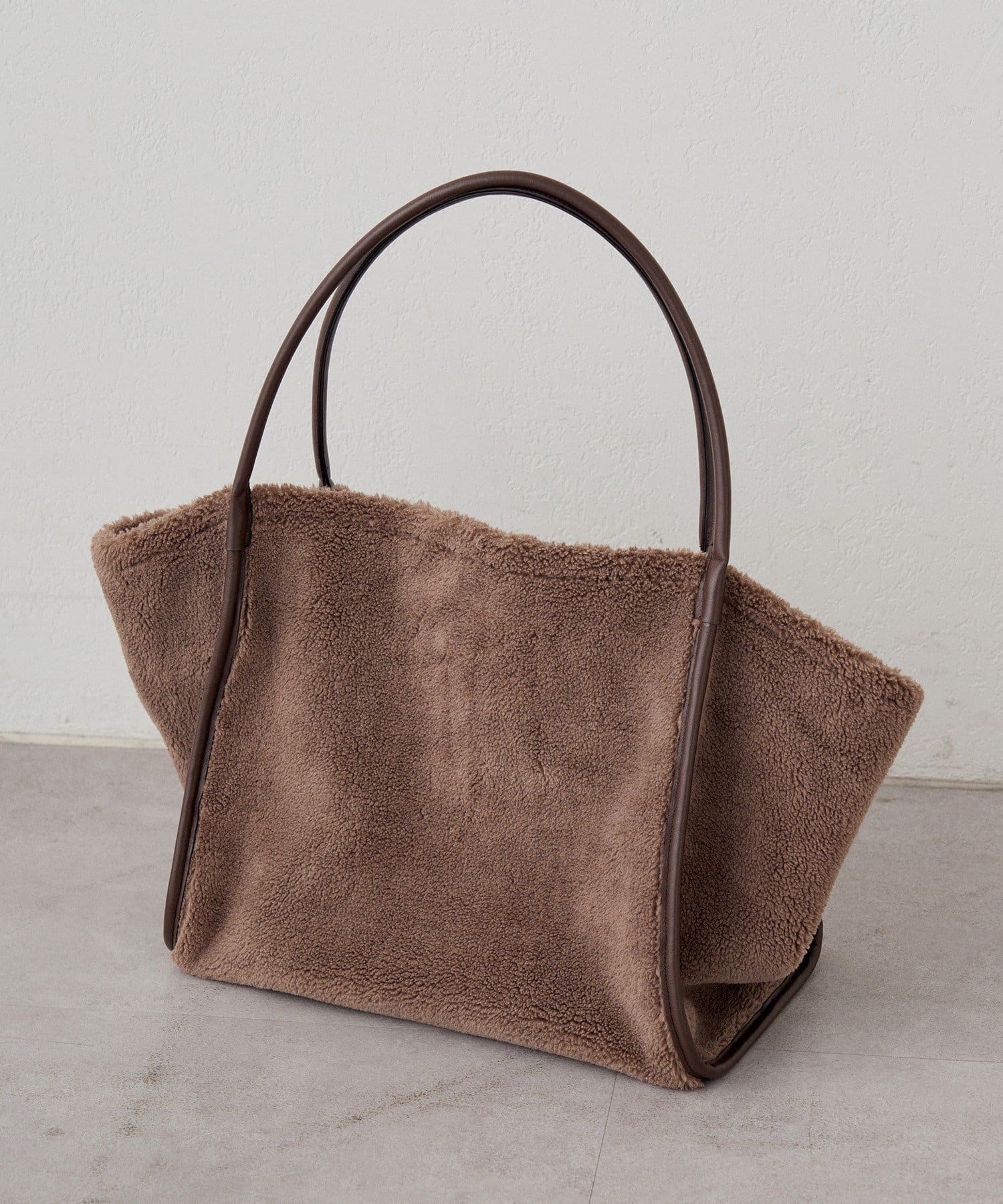 OUTLET(アウトレット) 【Loungedress】フェイクボアBIGトート