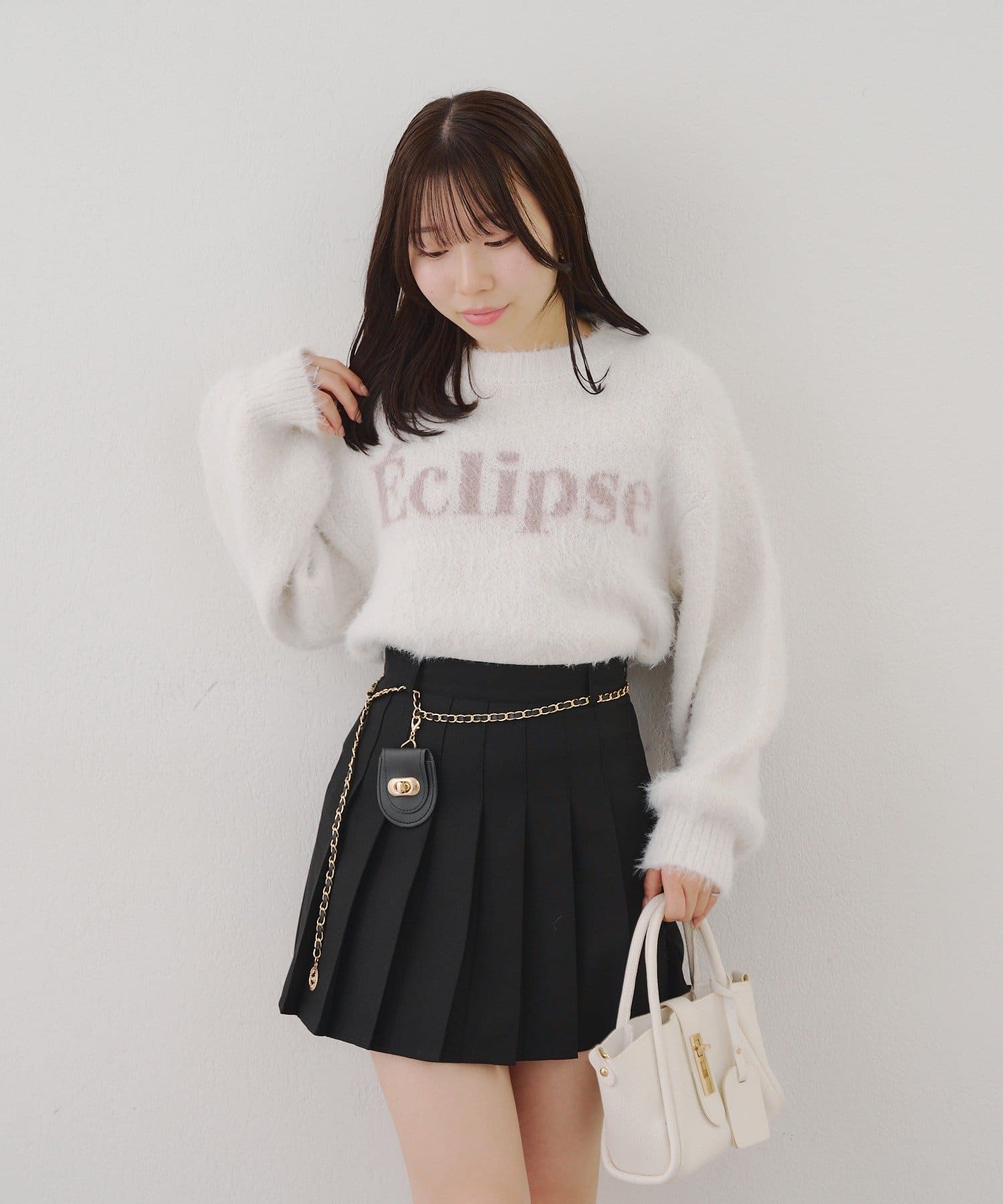 NICE CLAUP / OLIVE des OLIVE OUTLET(ナイスクラップ  / オリーブ デ オリーブ アウトレット) ラメフェザーロゴプルオーバー
