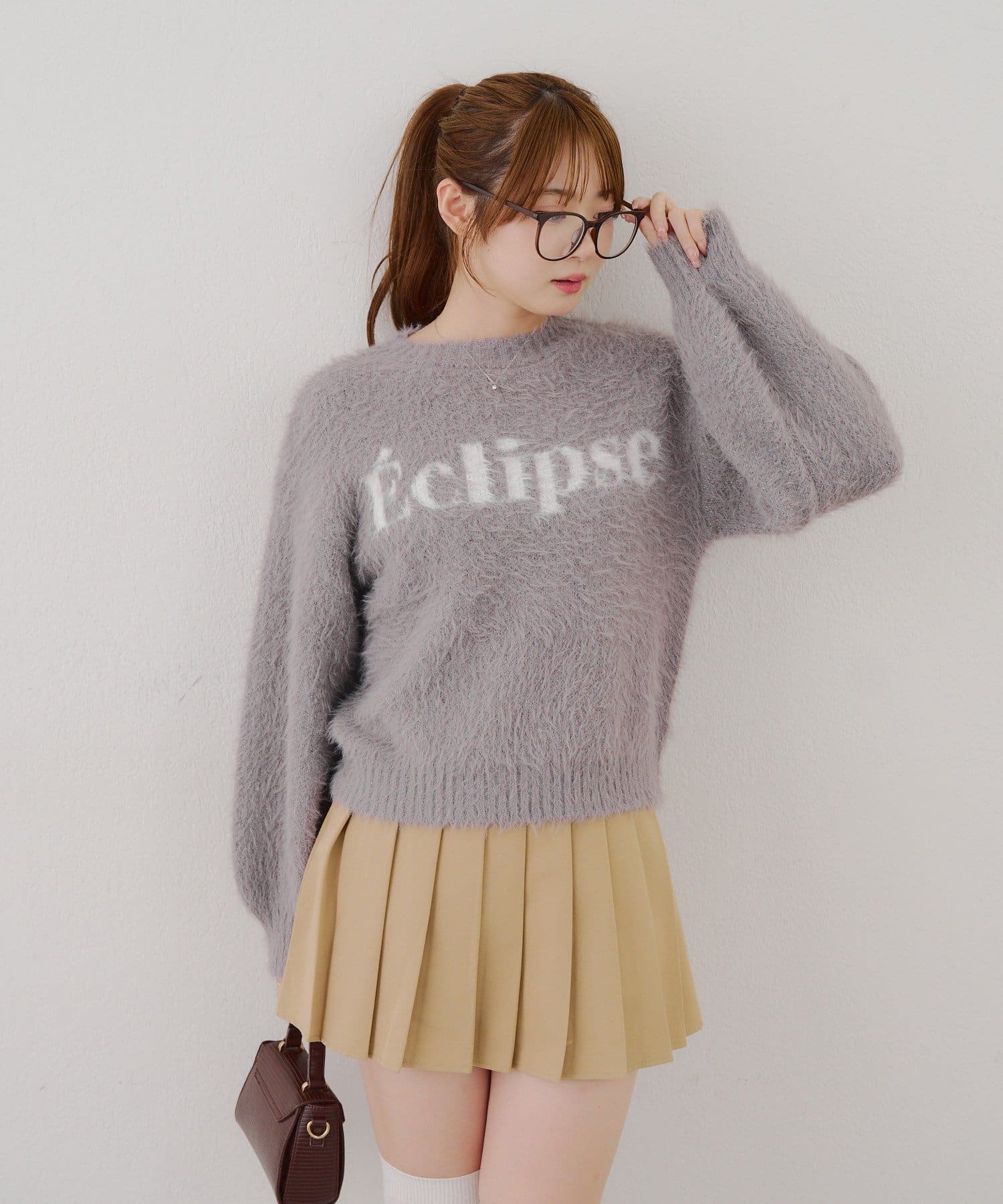 NICE CLAUP / OLIVE des OLIVE OUTLET(ナイスクラップ  / オリーブ デ オリーブ アウトレット) ラメフェザーロゴプルオーバー