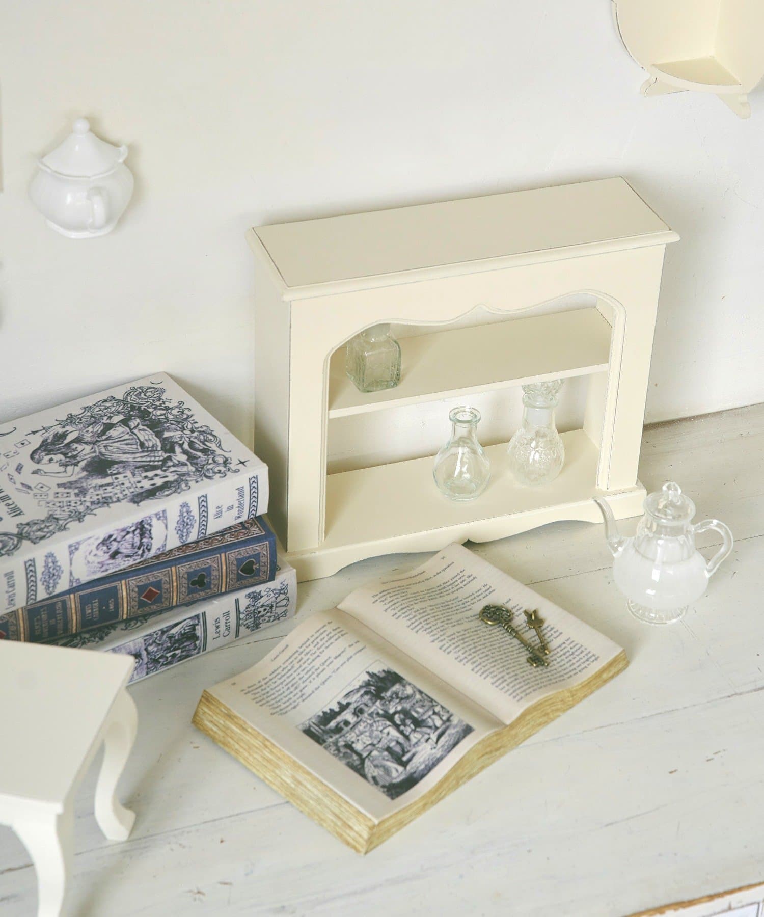 イリアマントルピース マントルピース／不思議の国のアリスインテリア | salut!(サリュ