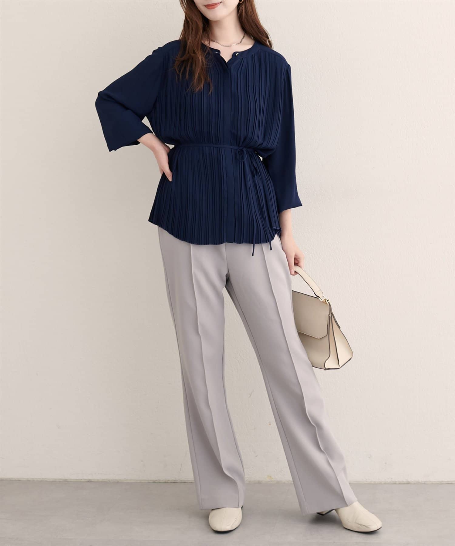 natural couture(ナチュラルクチュール) 【WEB限定】前後２WAYプリーツブラウス