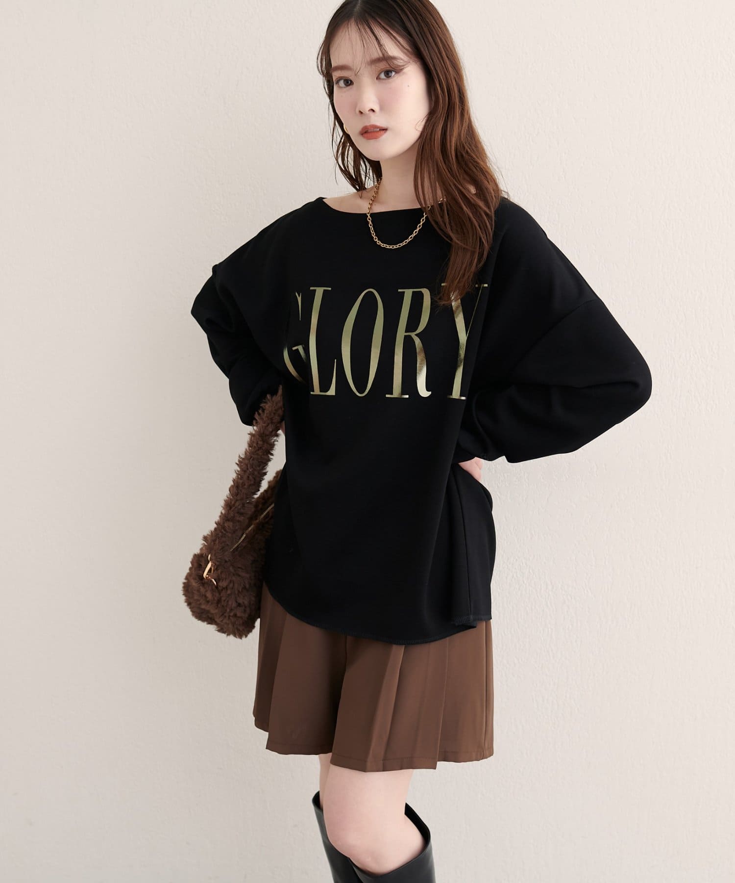 natural couture(ナチュラルクチュール) 【WEB限定】〈ako〉スポリ裏毛ロゴ入りプルオーバー