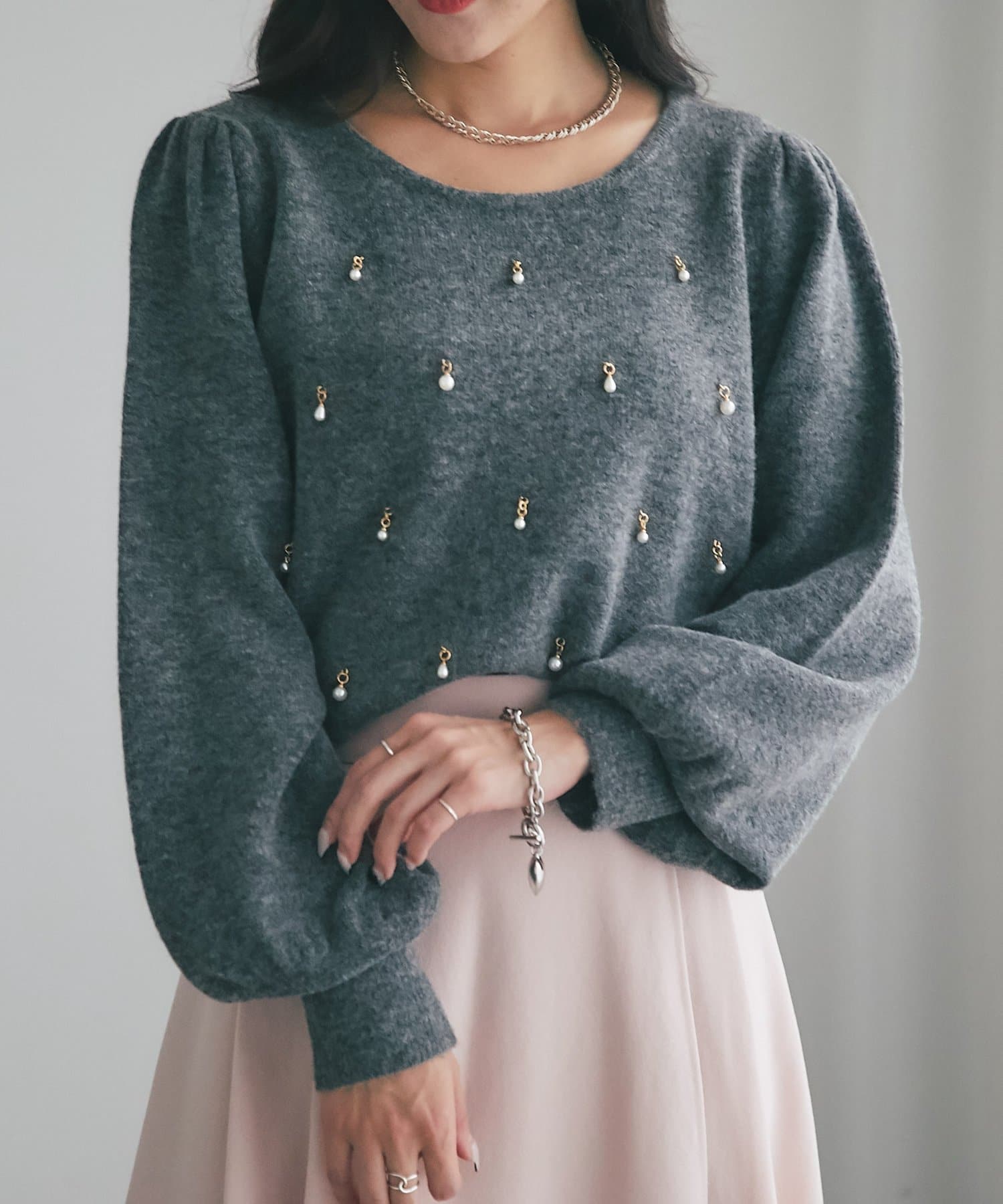 La boutique BonBon(ラブティックボンボン) 雫パールパフスリーブニット